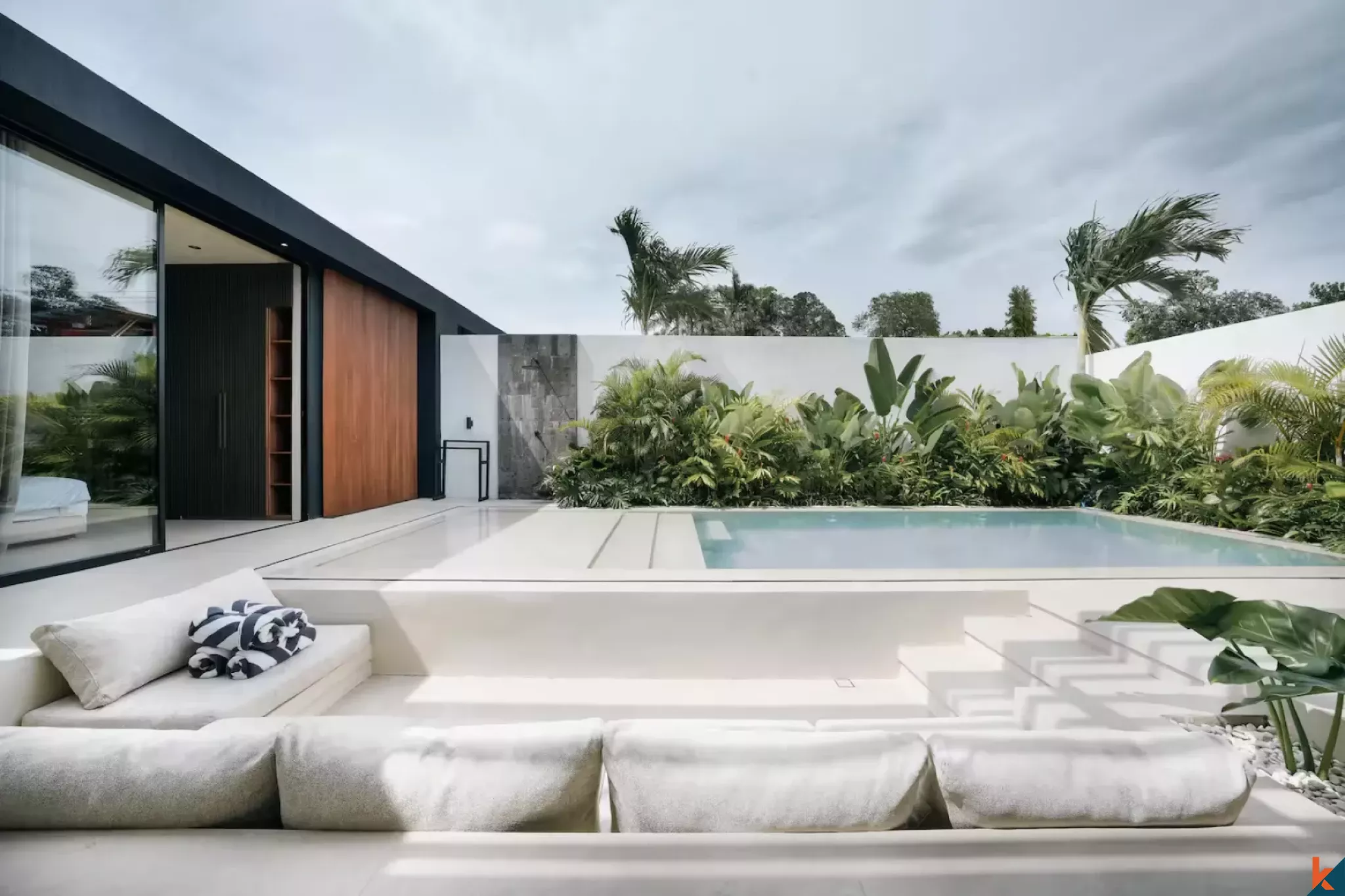 Vila sewa dua kamar tidur dengan desain modern di lokasi strategis di Umalas (Selesai pada Oktober 2025)