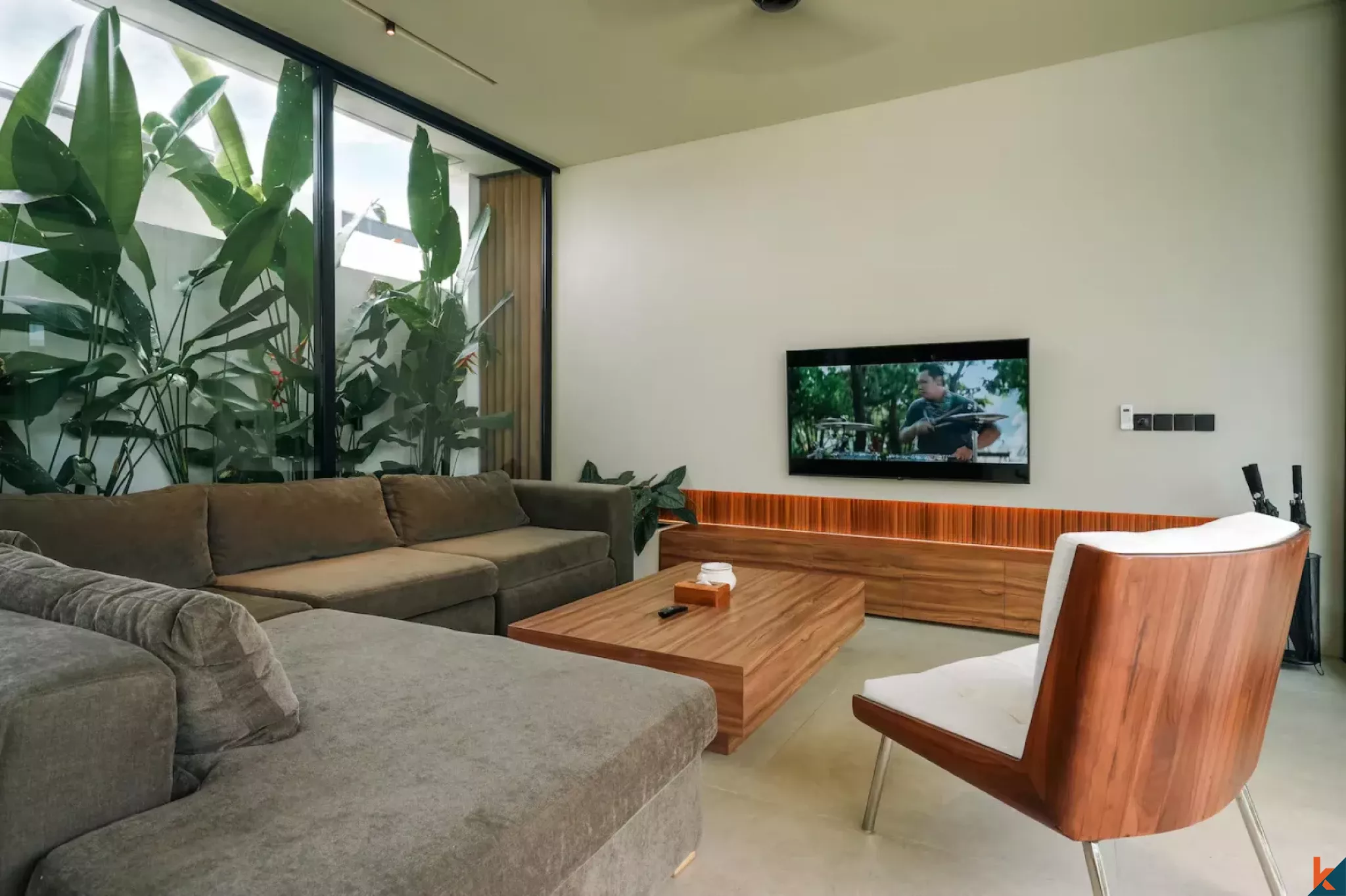 Vila sewa dua kamar tidur dengan desain modern di lokasi strategis di Umalas (Selesai pada Oktober 2025)