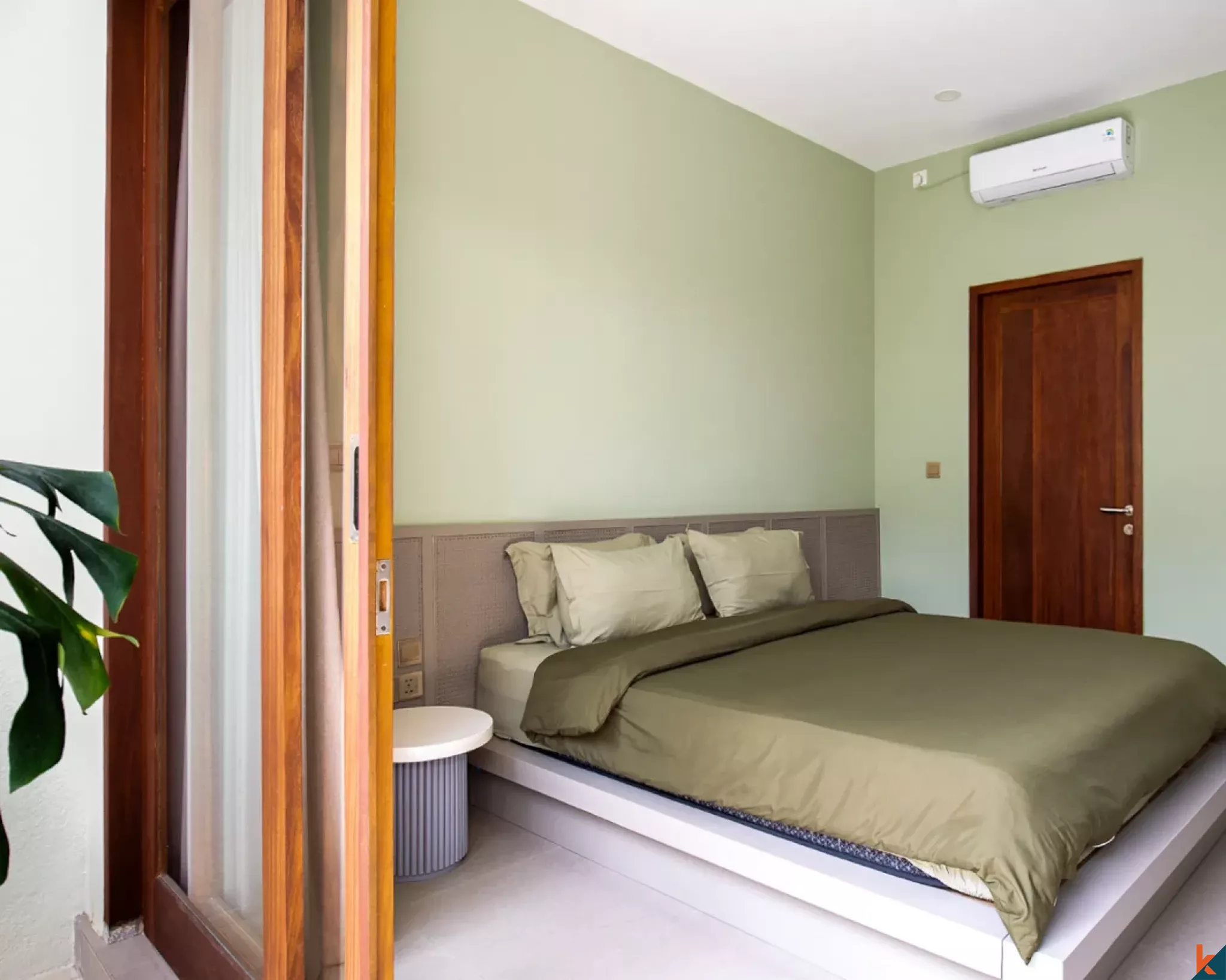 New multilevel three bedroom villa with rooftop for lease in Tumbak