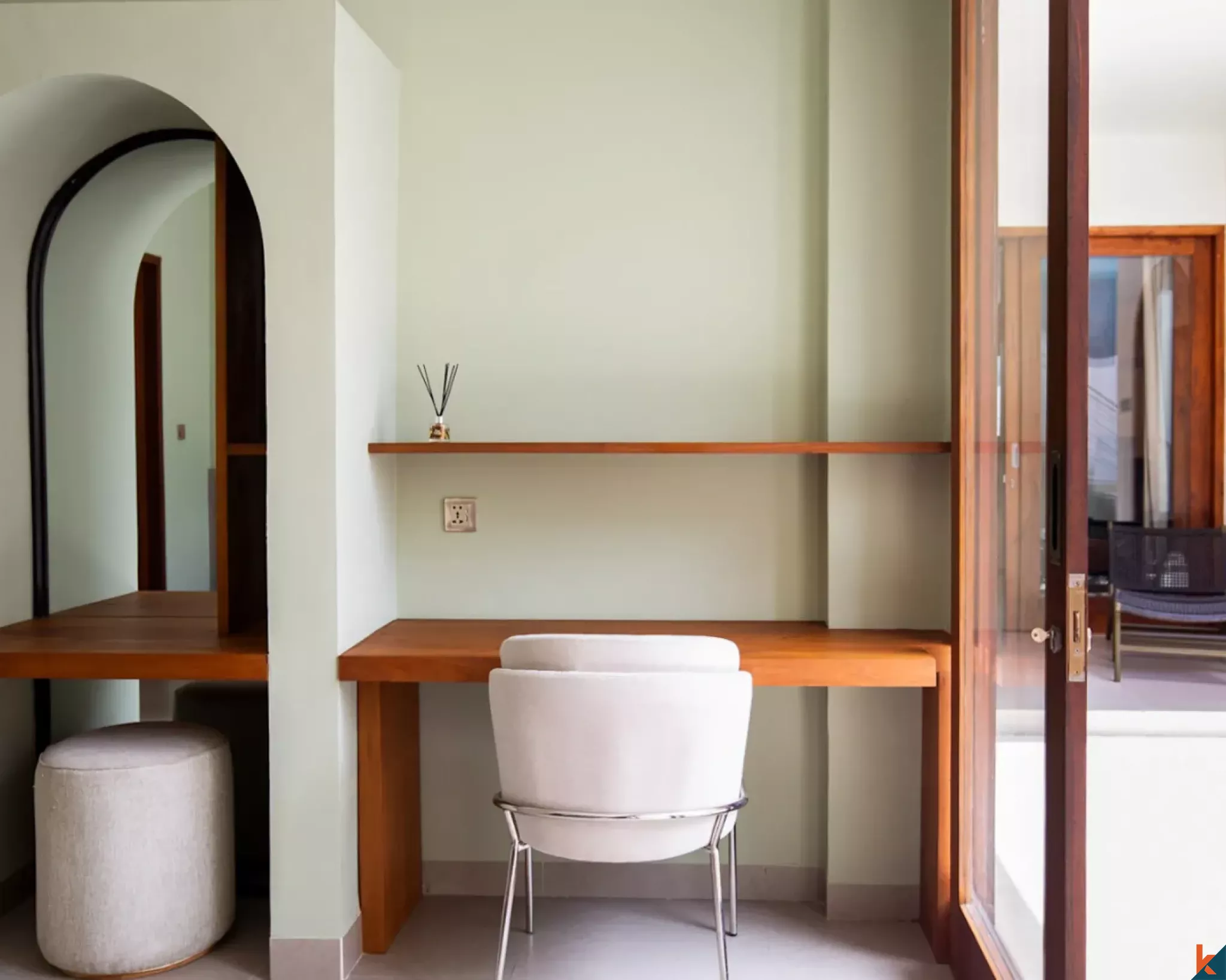 New multilevel three bedroom villa with rooftop for lease in Tumbak