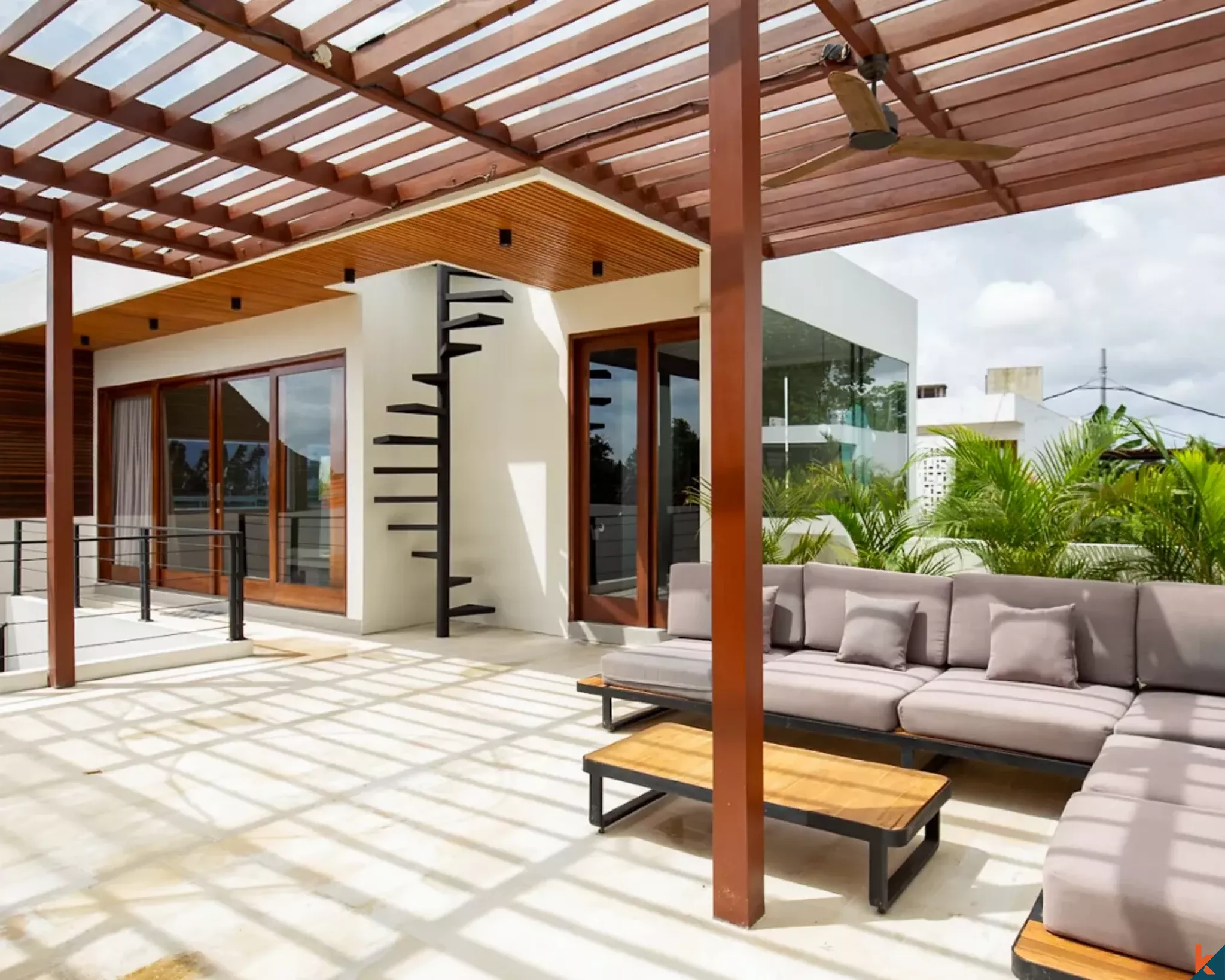 New multilevel three bedroom villa with rooftop for lease in Tumbak