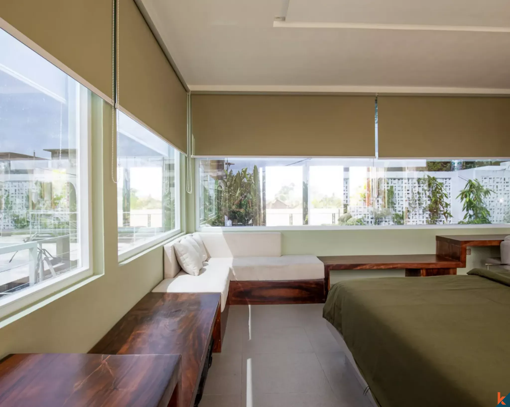 New multilevel three bedroom villa with rooftop for lease in Tumbak