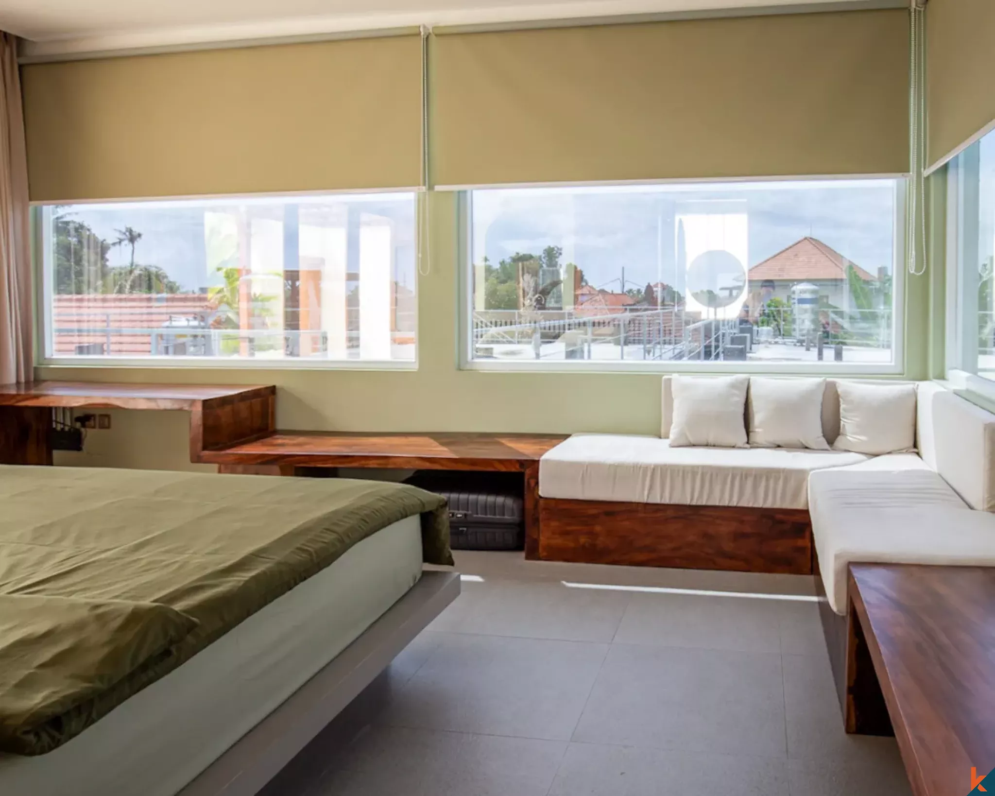 New multilevel three bedroom villa with rooftop for lease in Tumbak