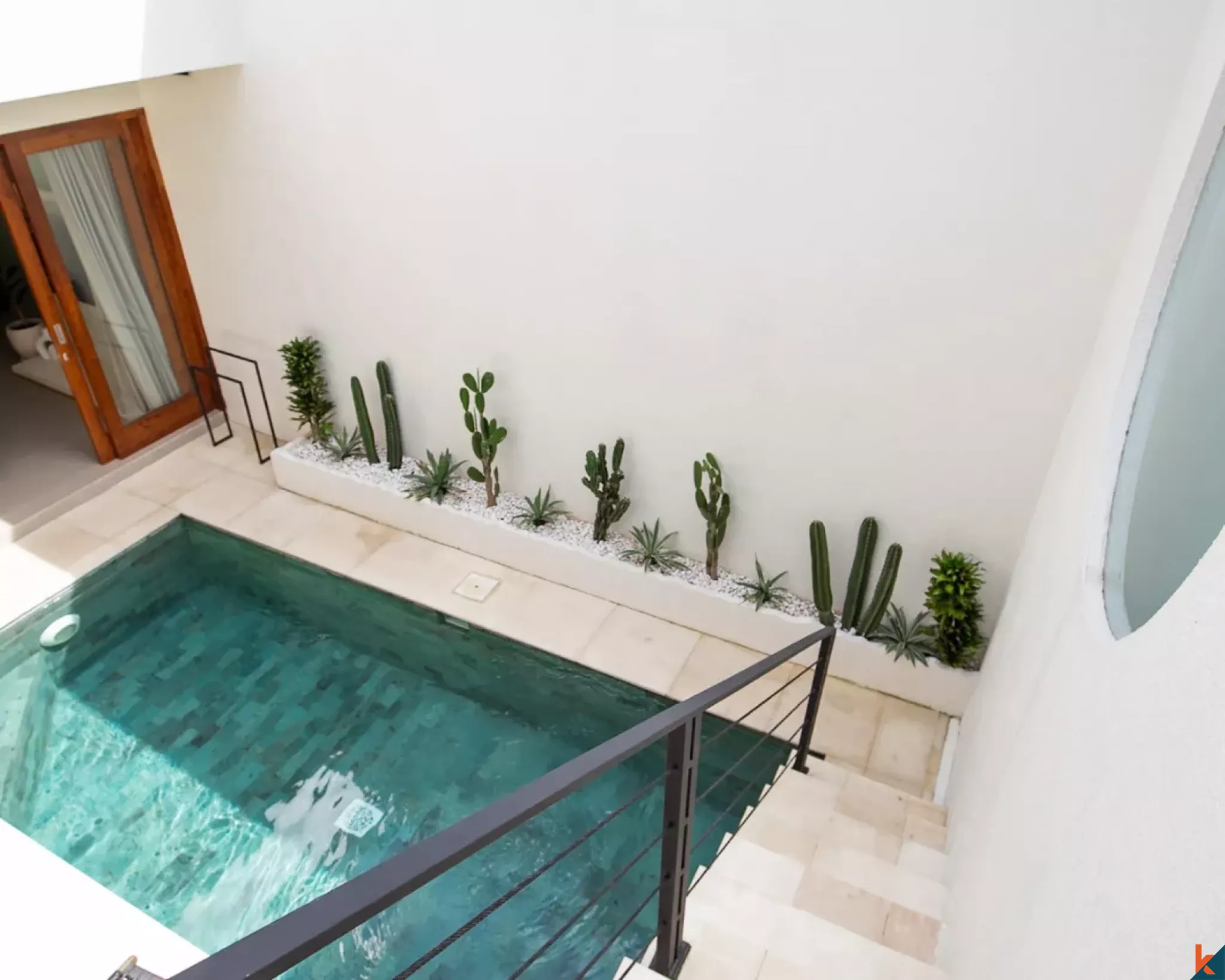 New multilevel three bedroom villa with rooftop for lease in Tumbak