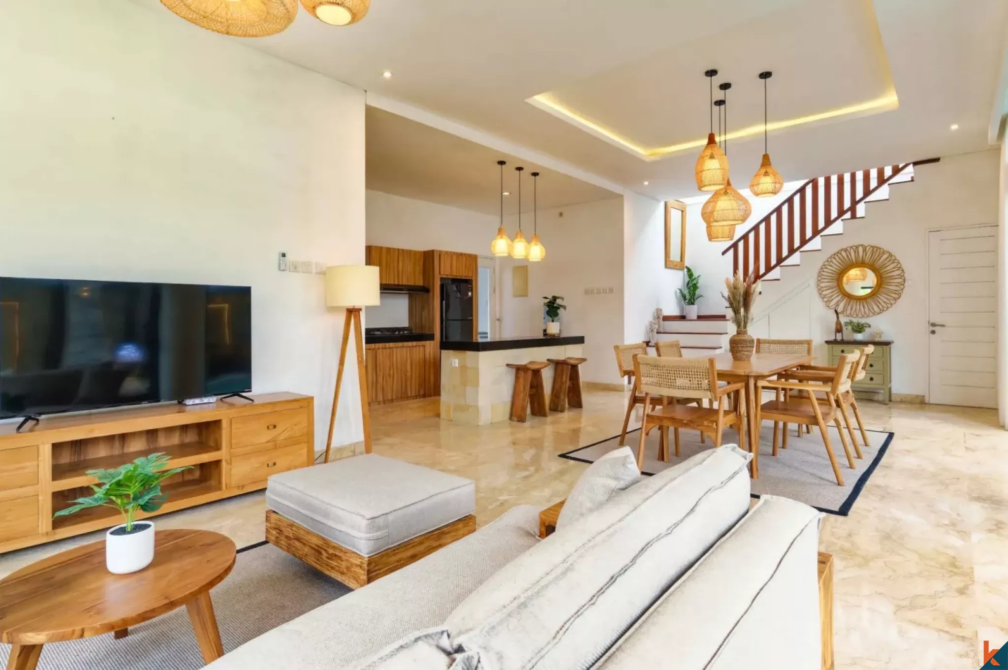 Villa menawan dengan tiga kamar tidur dan hak milik dijual di Canggu