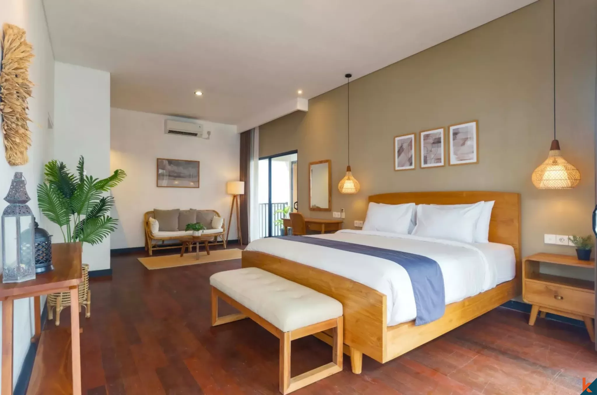 Villa menawan dengan tiga kamar tidur dan hak milik dijual di Canggu