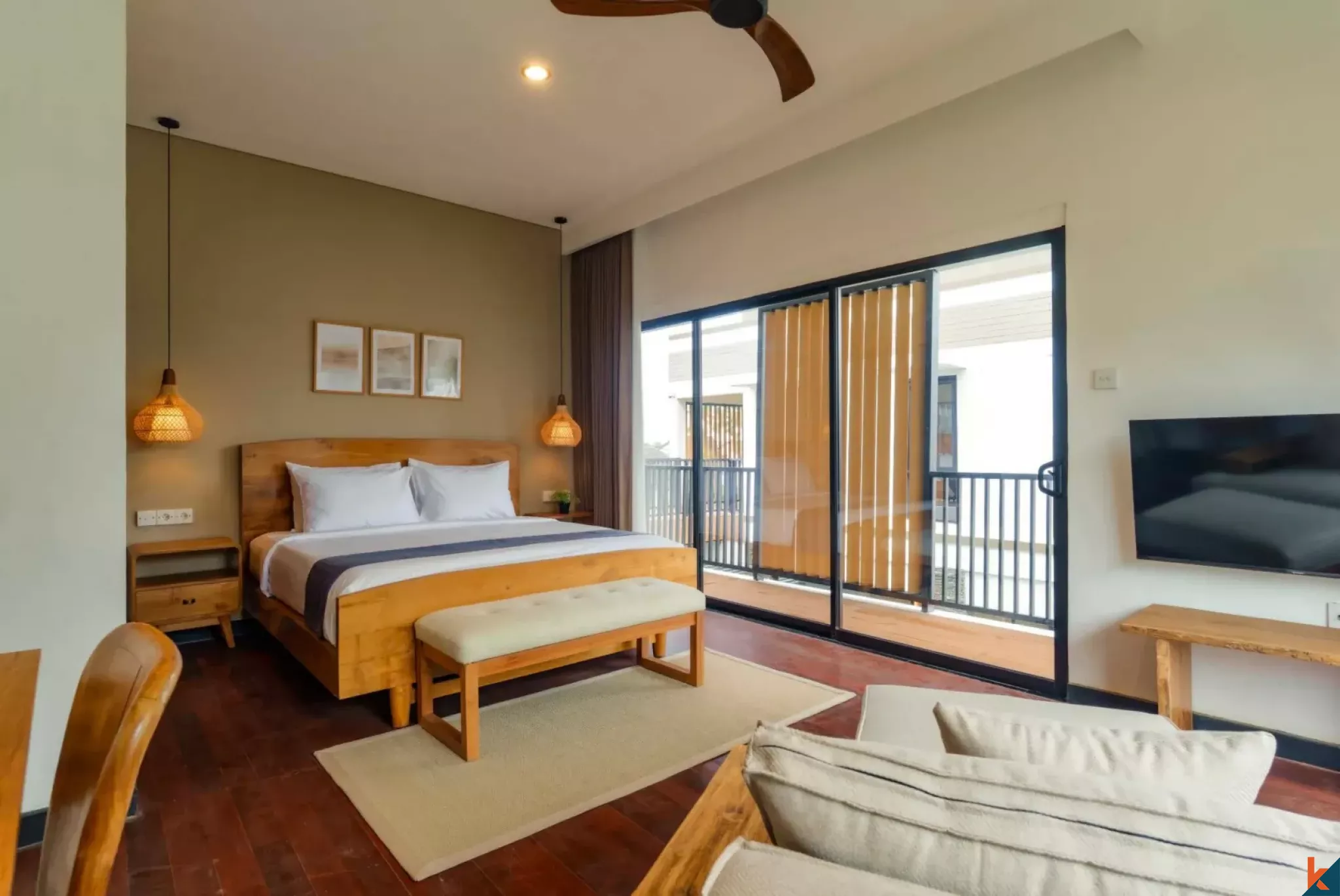 Villa menawan dengan tiga kamar tidur dan hak milik dijual di Canggu