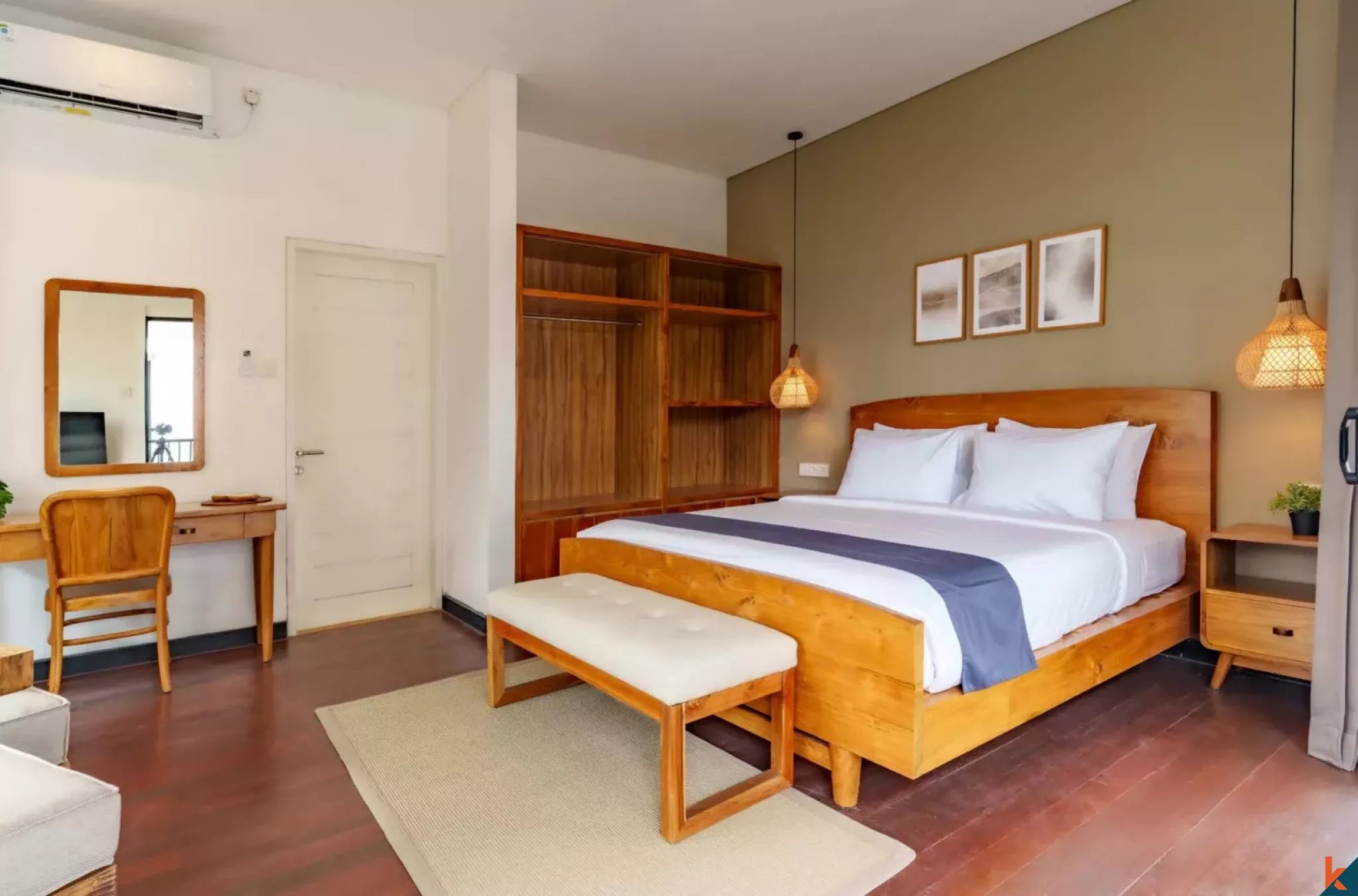 Villa menawan dengan tiga kamar tidur dan hak milik dijual di Canggu