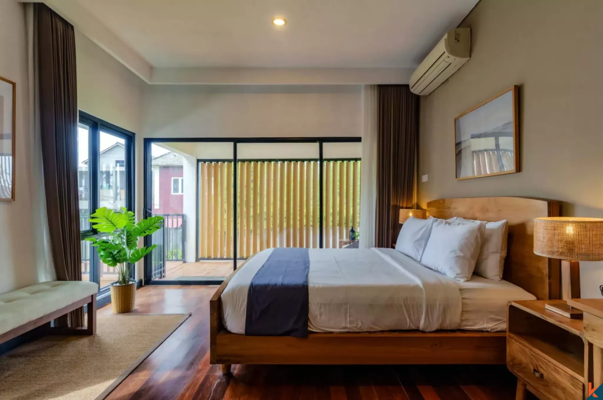 Villa menawan dengan tiga kamar tidur dan hak milik dijual di Canggu