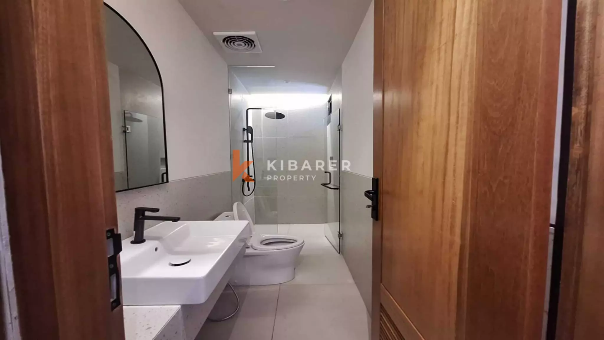 Villa Mezzanine Satu Kamar Tidur Bergaya dengan Kolam Renang Pribadi di Lokasi Utama Ungasan