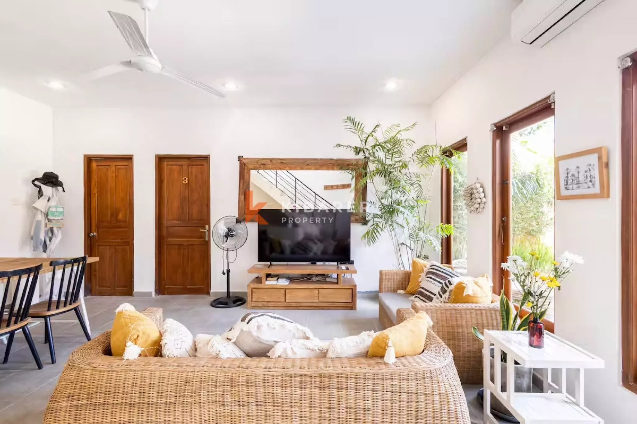 Villa de deux étages à Canggu, trois chambres, avec toit-terrasse