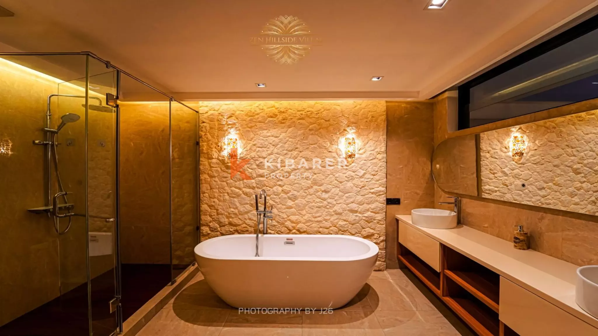 Élégante villa de trois chambres à Uluwatu, avec un cadre idyllique