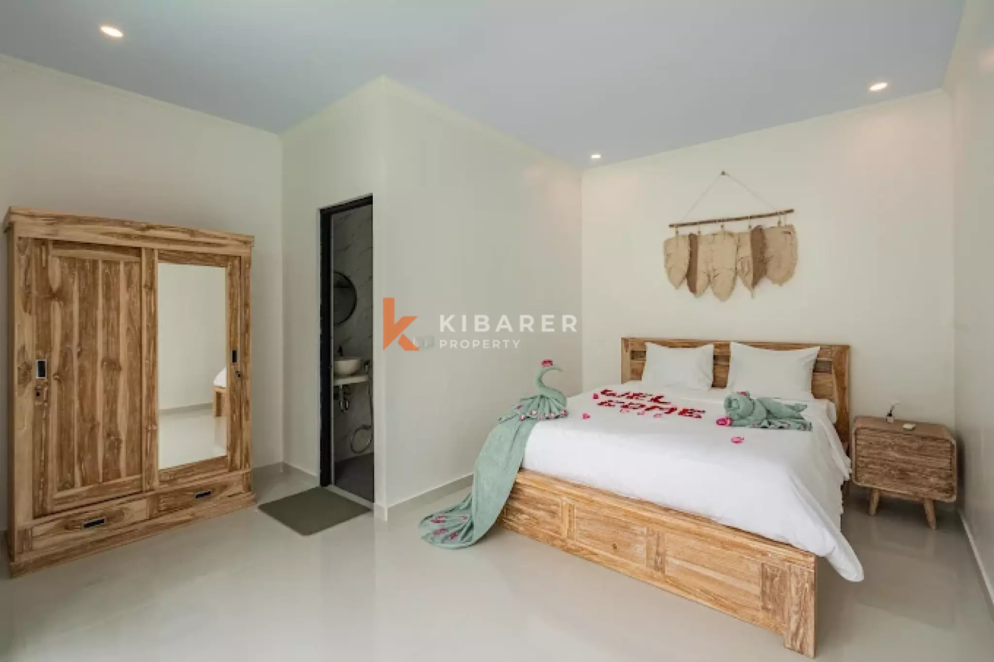 Spacious Four-Bedroom Villa in a Peaceful Tumbak Bayuh Area