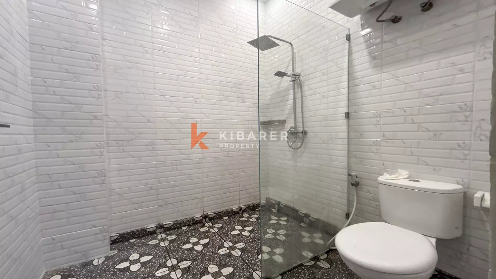 Stunning Two-Bedroom Open Living Concept Villa with Rooftop in Canggu