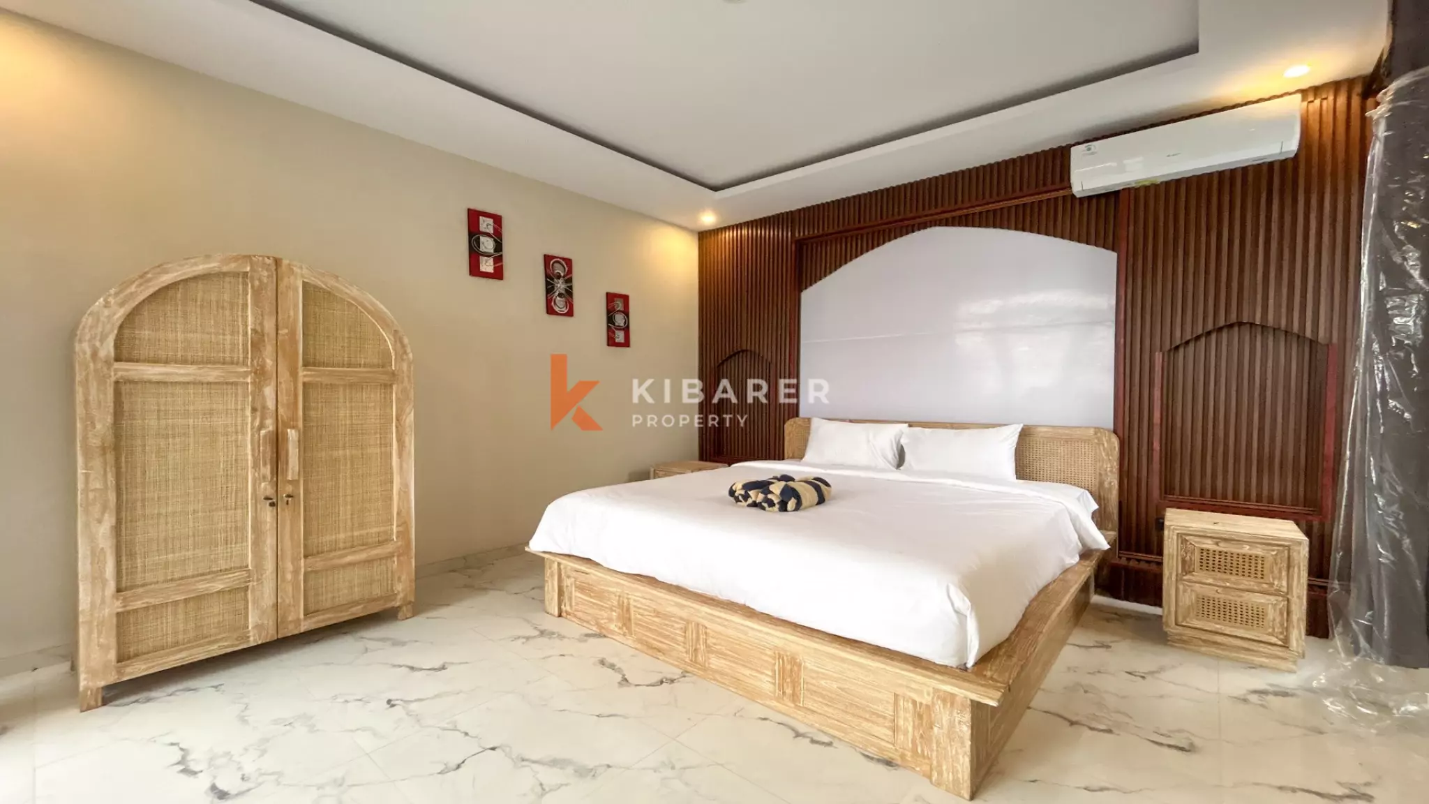 Stunning Two-Bedroom Open Living Concept Villa with Rooftop in Canggu