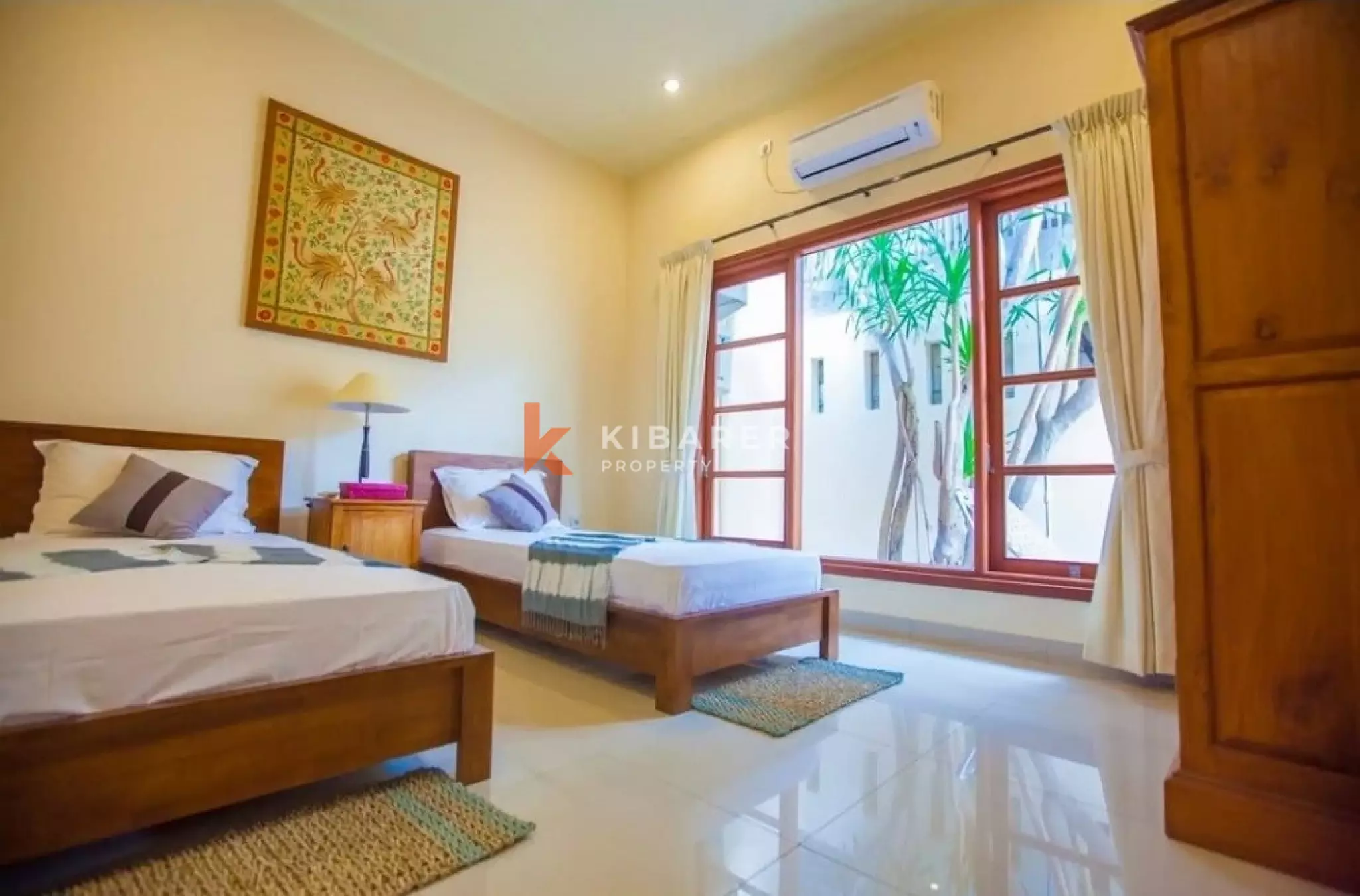 Urban Balinese Three-Bedrooms Enclosed Villa in Seminyak