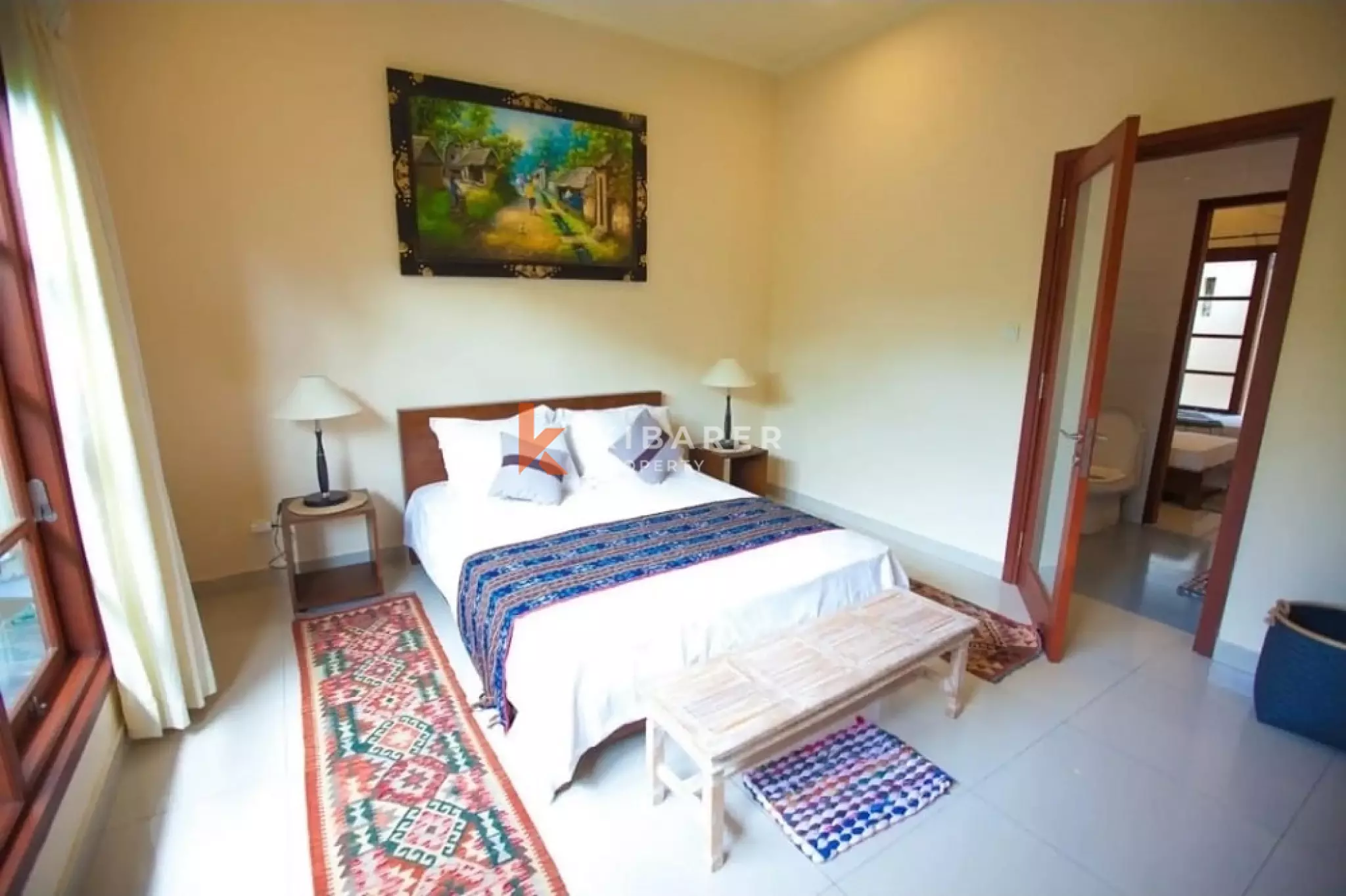 Urban Balinese Three-Bedrooms Enclosed Villa in Seminyak