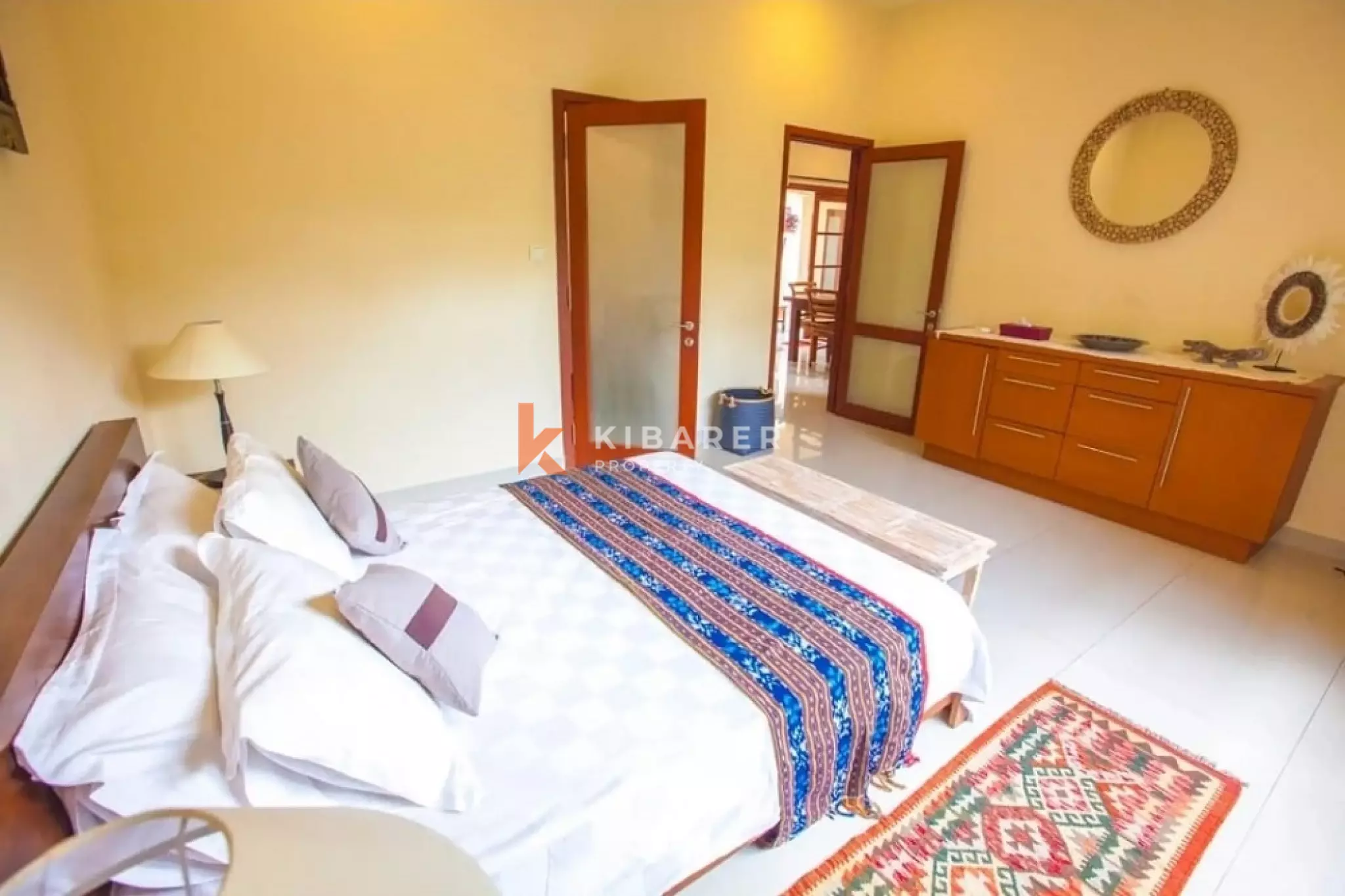 Urban Balinese Three-Bedrooms Enclosed Villa in Seminyak