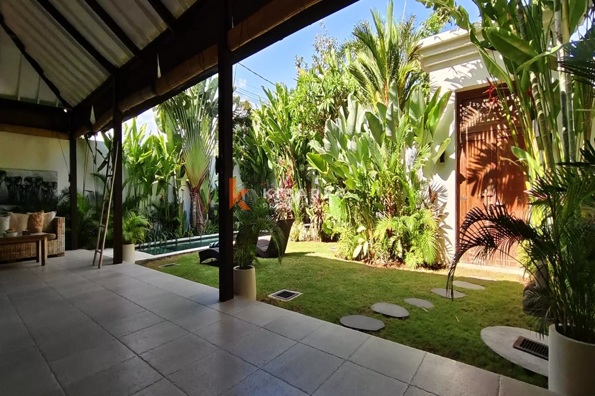 Central Seminyak Three-Bedrooms Villa Tropical