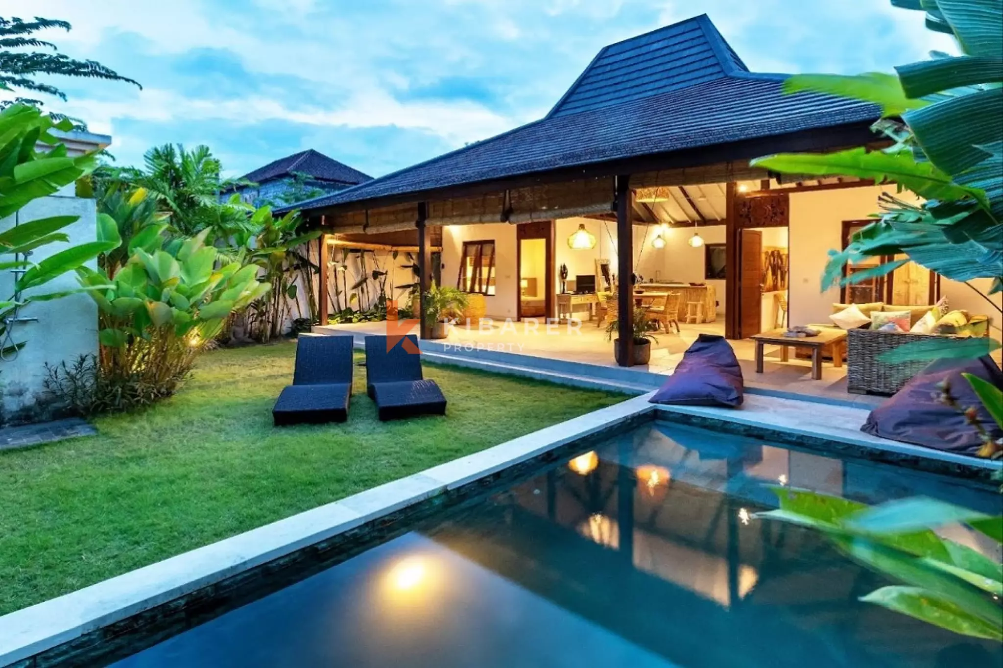 Central Seminyak Three-Bedrooms Villa Tropical