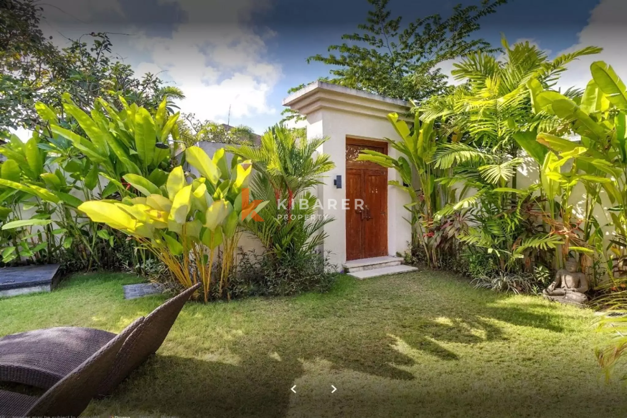 Central Seminyak Three-Bedrooms Villa Tropical