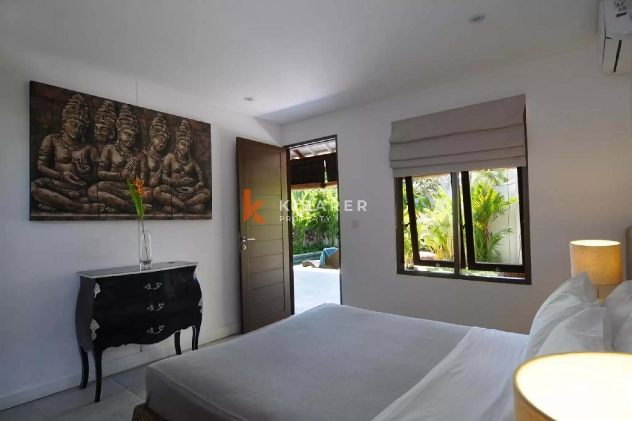 Central Seminyak Three-Bedrooms Villa Tropical