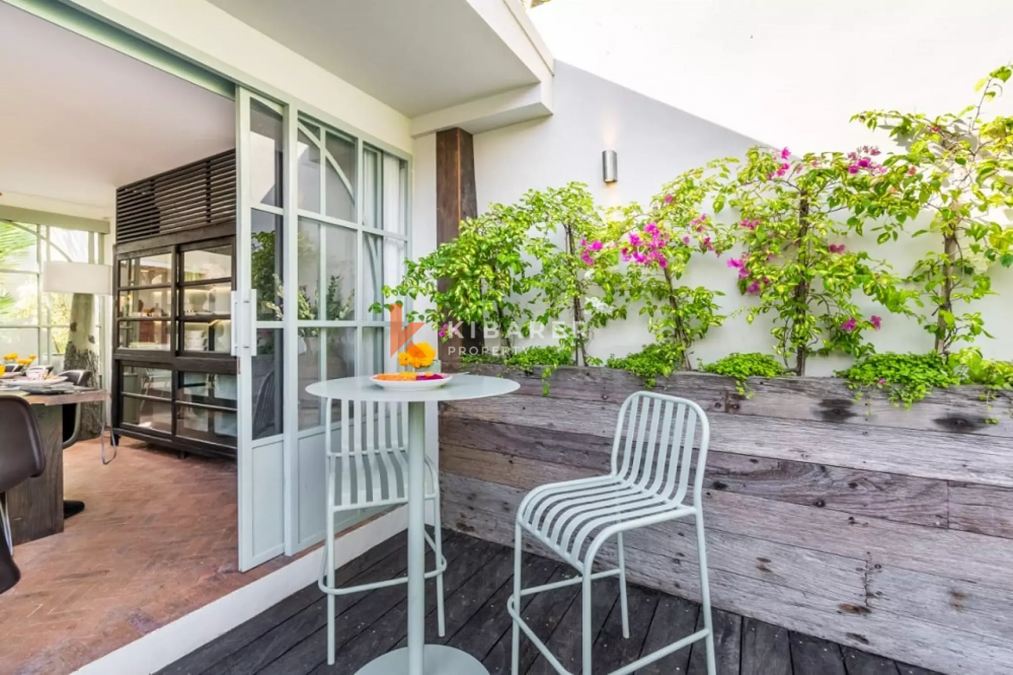 Sanctuary Exceptional Four-Bedrooms Villa in Central Seminyak