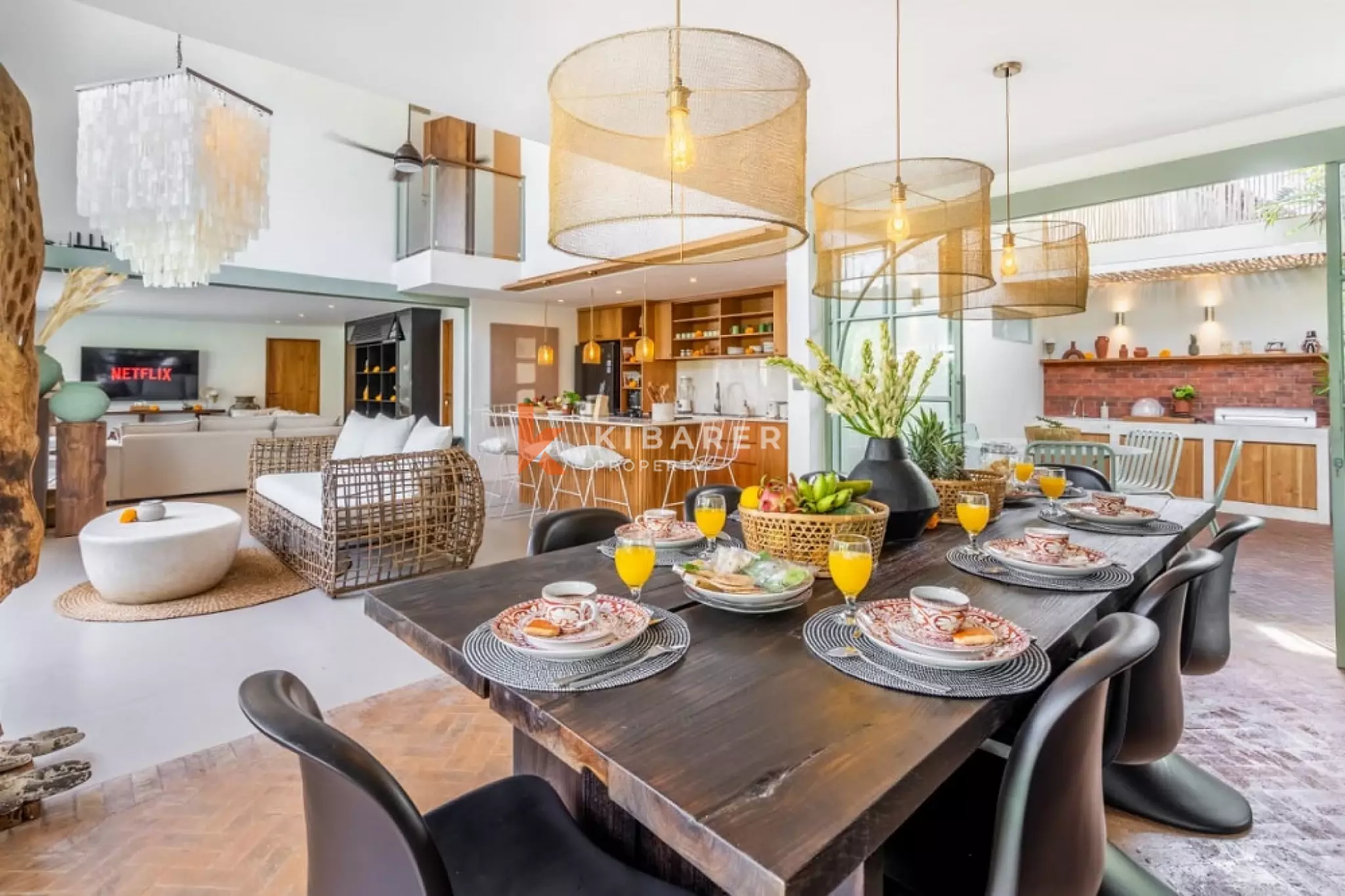 Sanctuary Exceptional Four-Bedrooms Villa in Central Seminyak