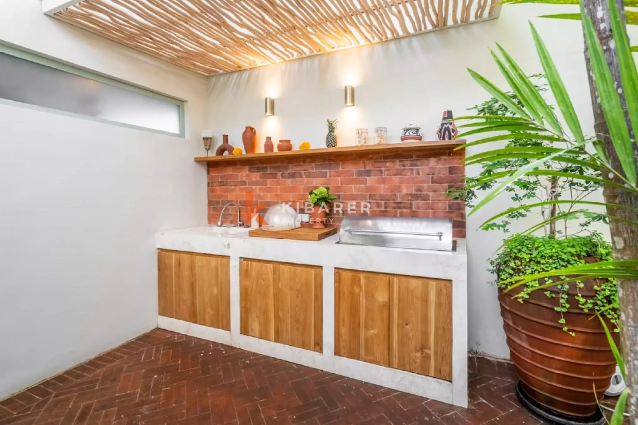 Sanctuary Exceptional Four-Bedrooms Villa in Central Seminyak