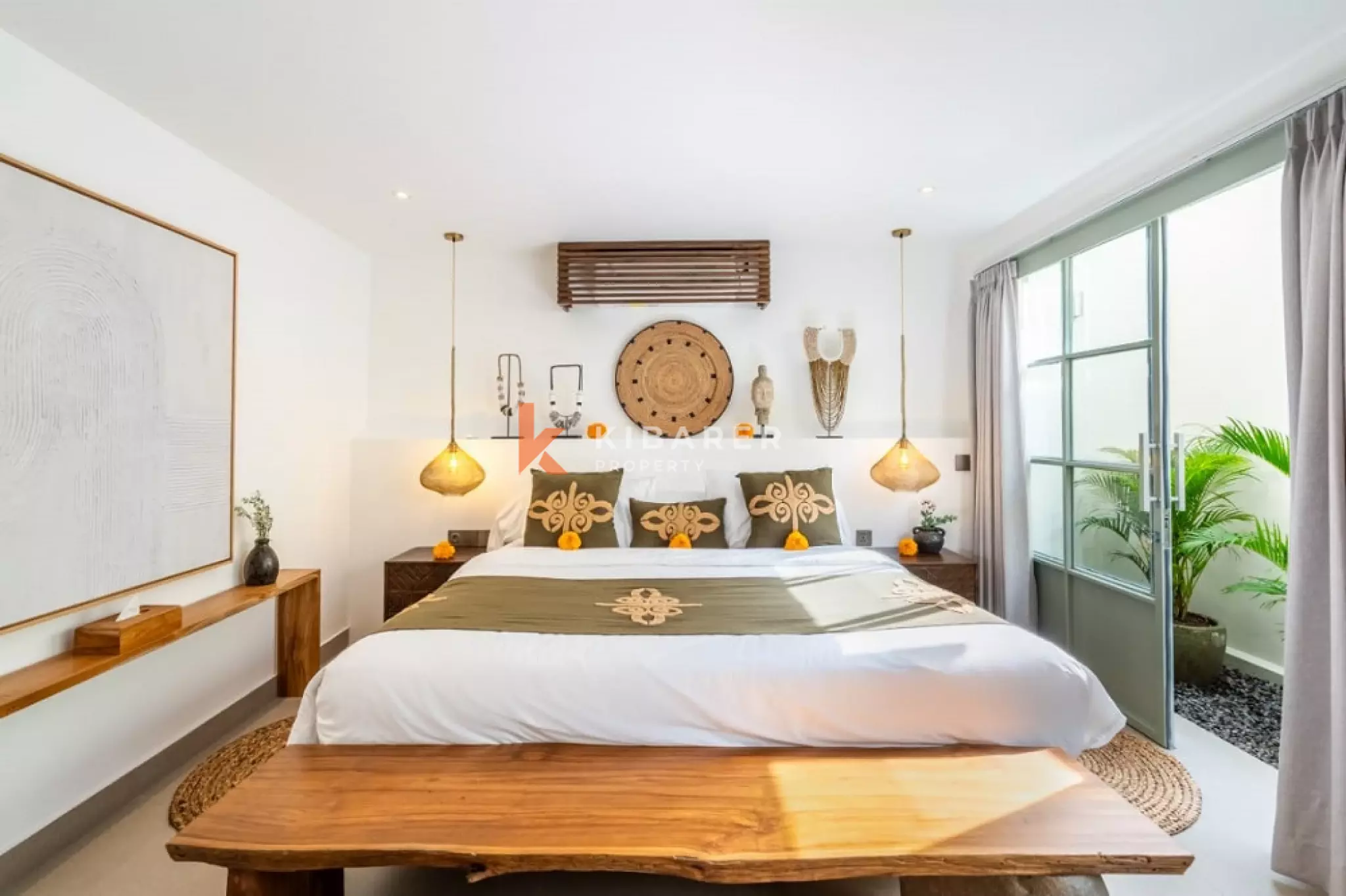 Sanctuary Exceptional Four-Bedrooms Villa in Central Seminyak
