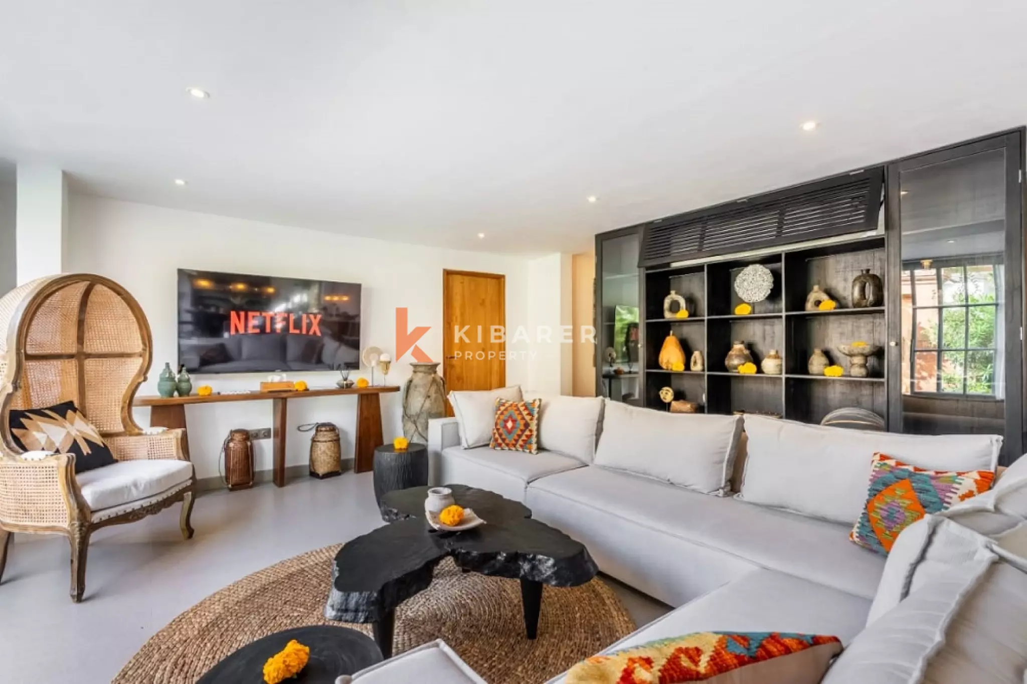 Sanctuary Exceptional Four-Bedrooms Villa in Central Seminyak