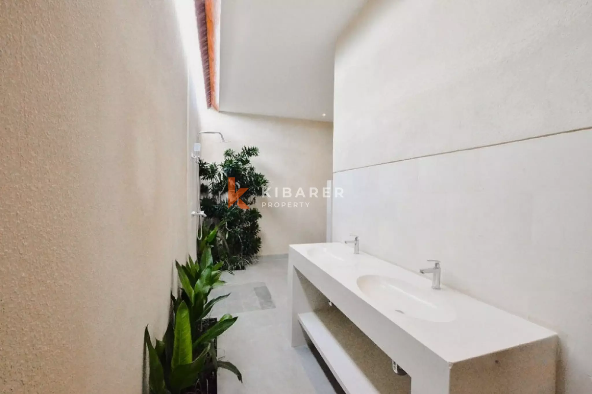 Comfortable Two-Bedrooms Semi-Furnished in Canggu