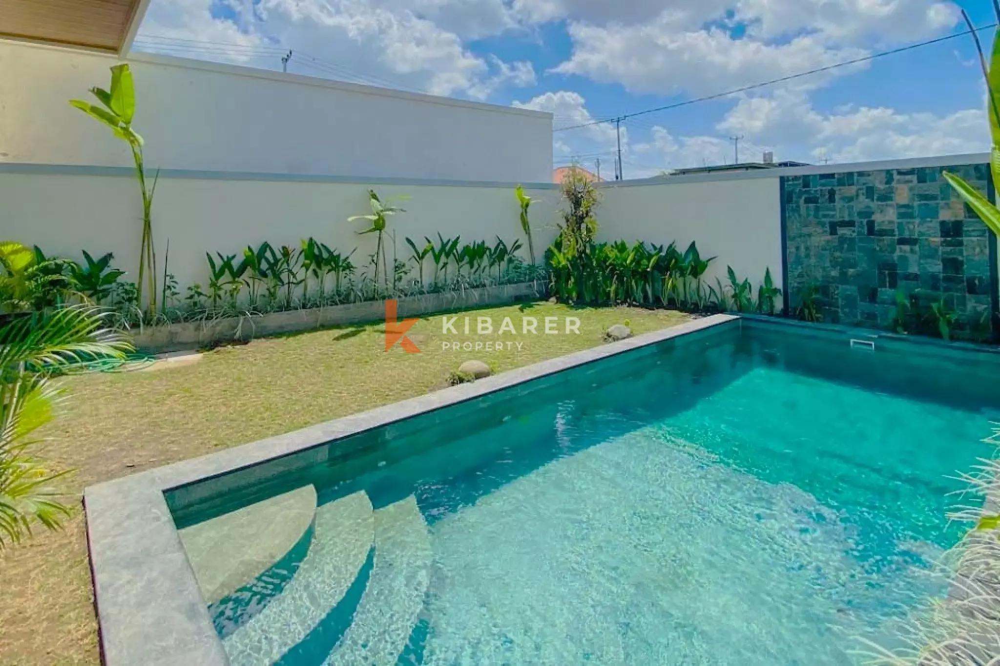 Comfortable Two-Bedrooms Semi-Furnished in Canggu