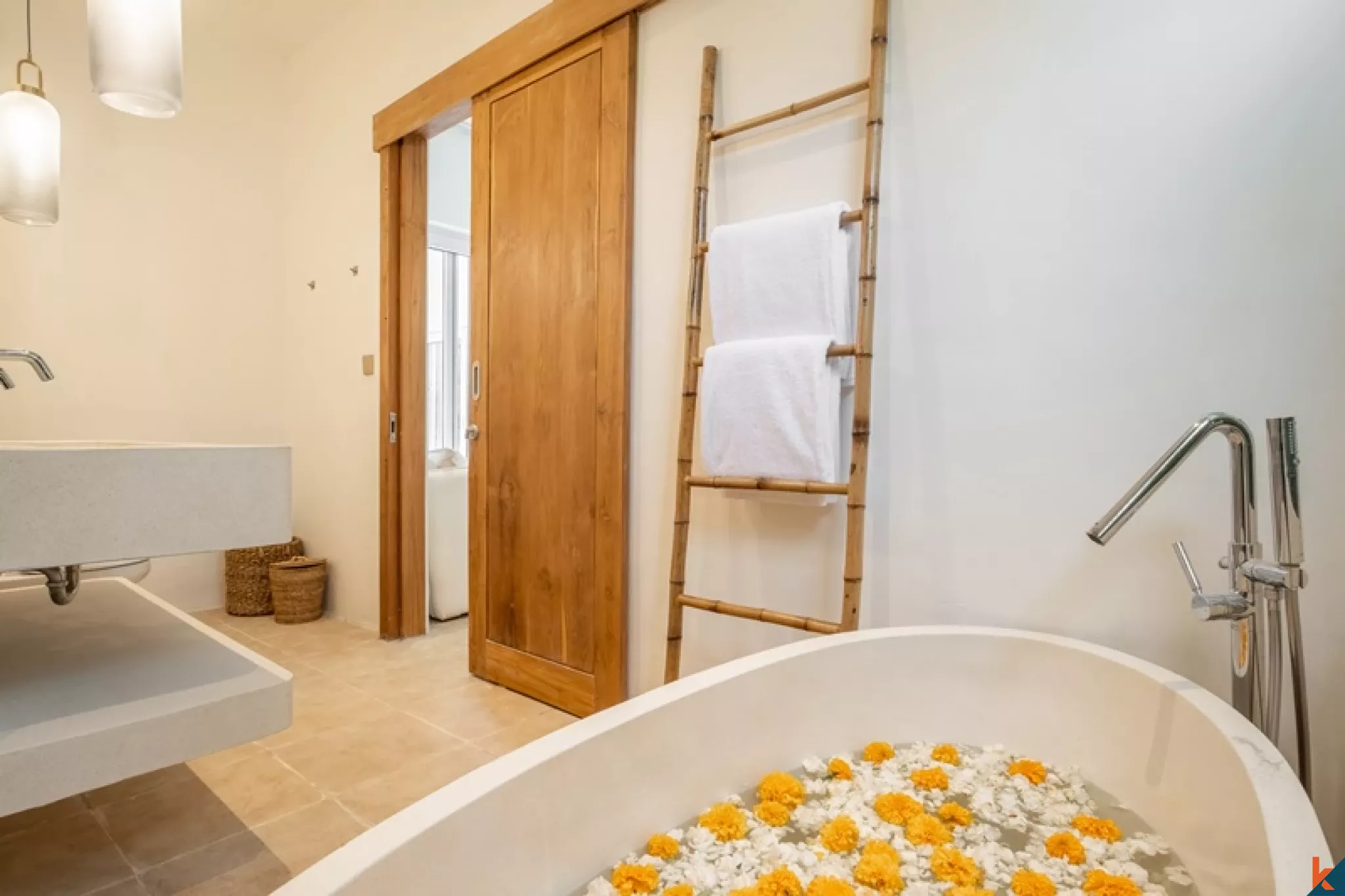 Modern Luxury 2 Bedroom Villa – Heart of Berawa