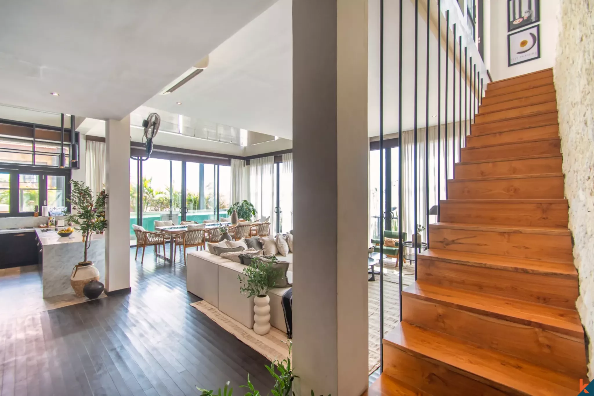 Dijual Penthouse Baru Dekat Pantai di Berawa