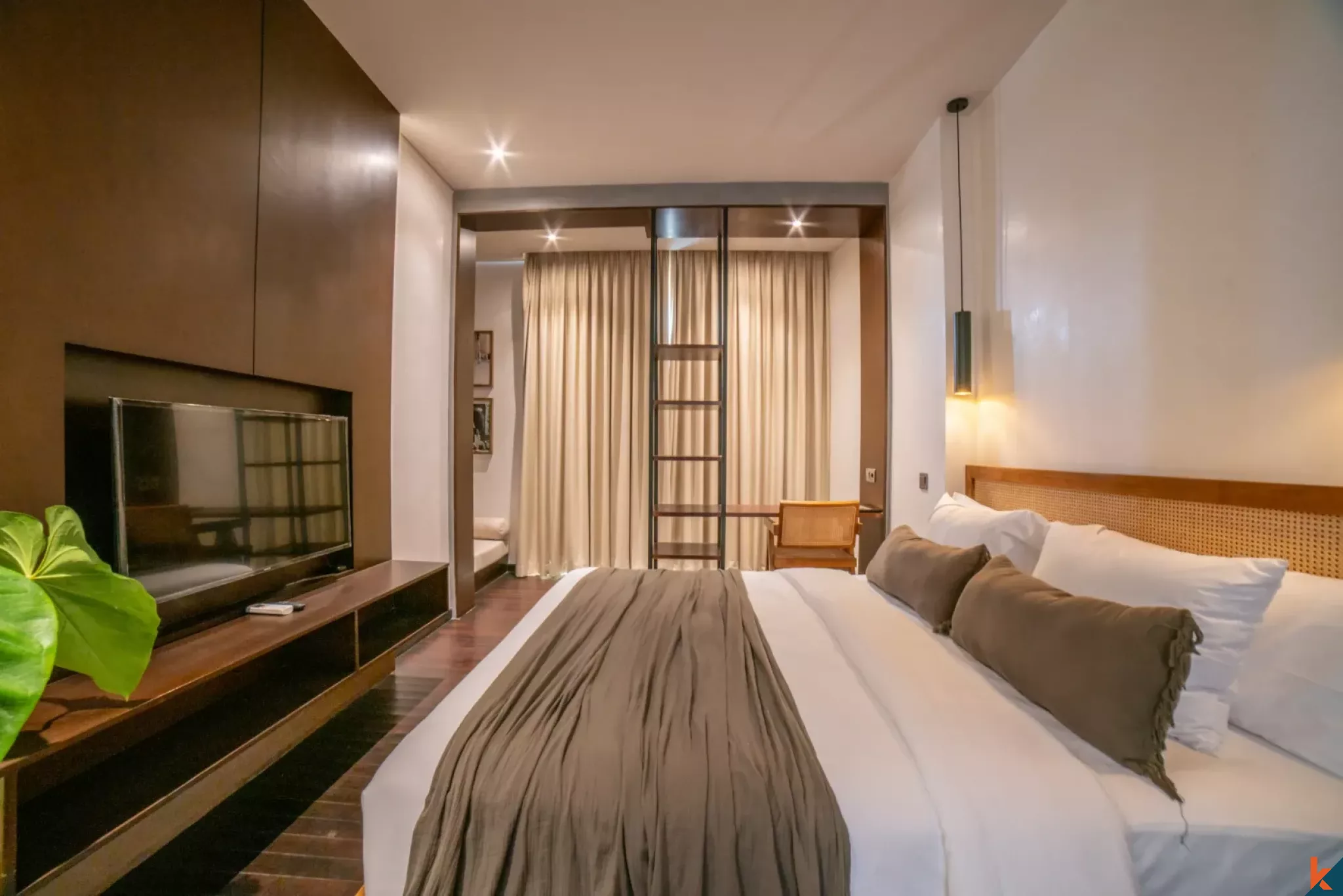 Dijual Penthouse Baru Dekat Pantai di Berawa