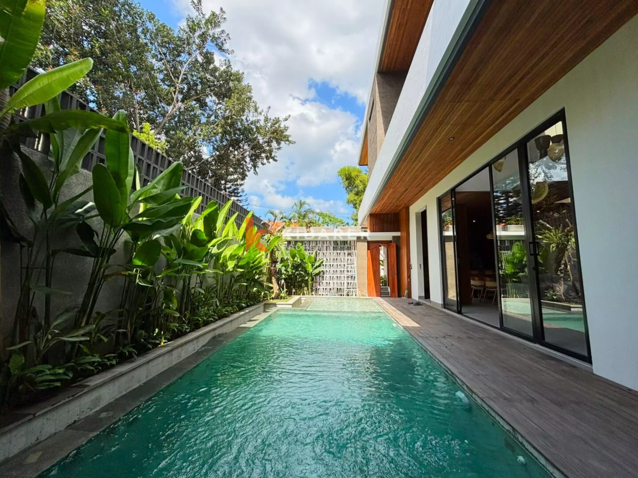 Villa Lima Kamar Tidur yang Dirancang dengan Cermat dengan Mini-Spa Pribadi di Batu Bolong