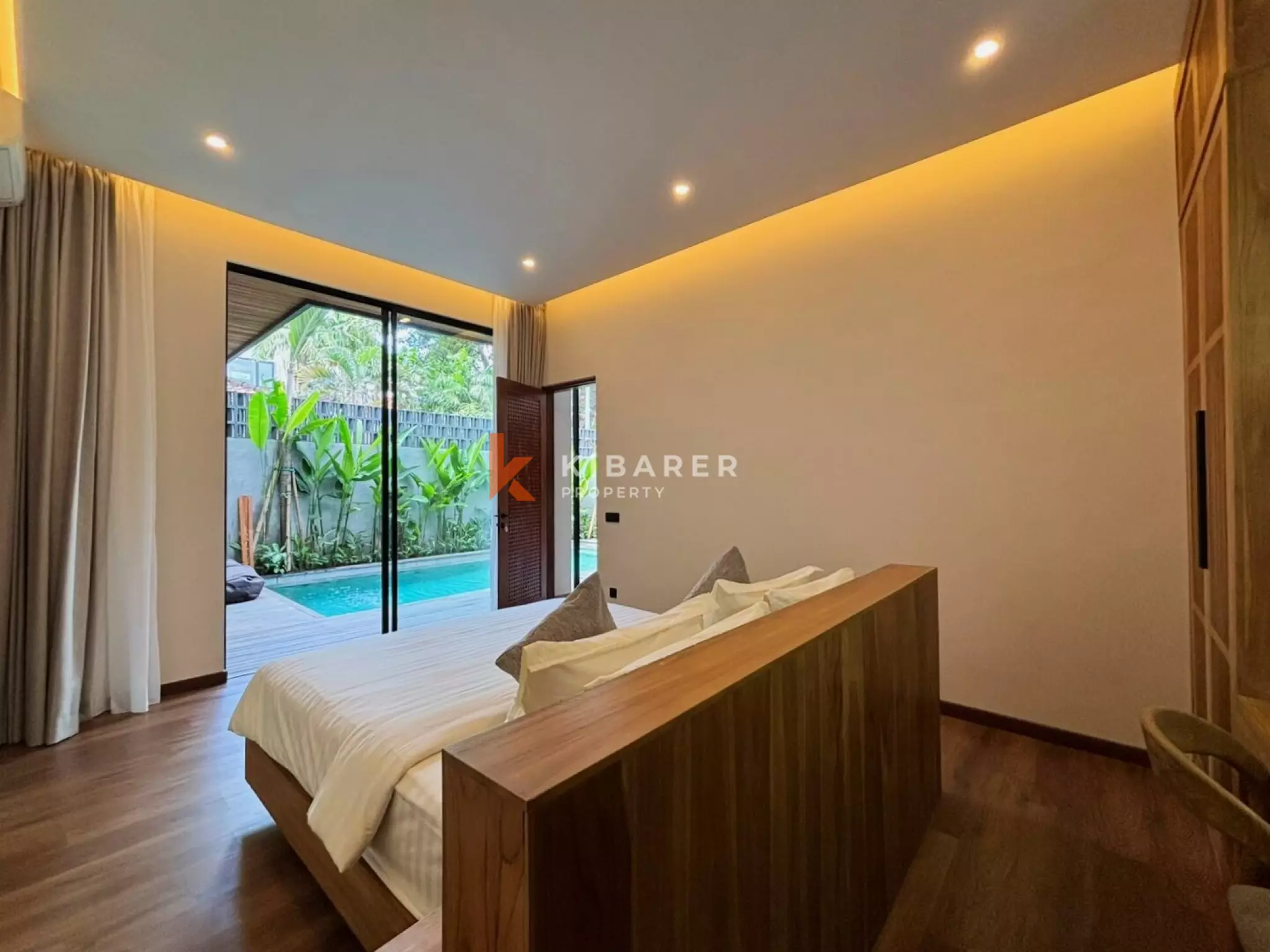 Villa Lima Kamar Tidur yang Dirancang dengan Cermat dengan Mini-Spa Pribadi di Batu Bolong