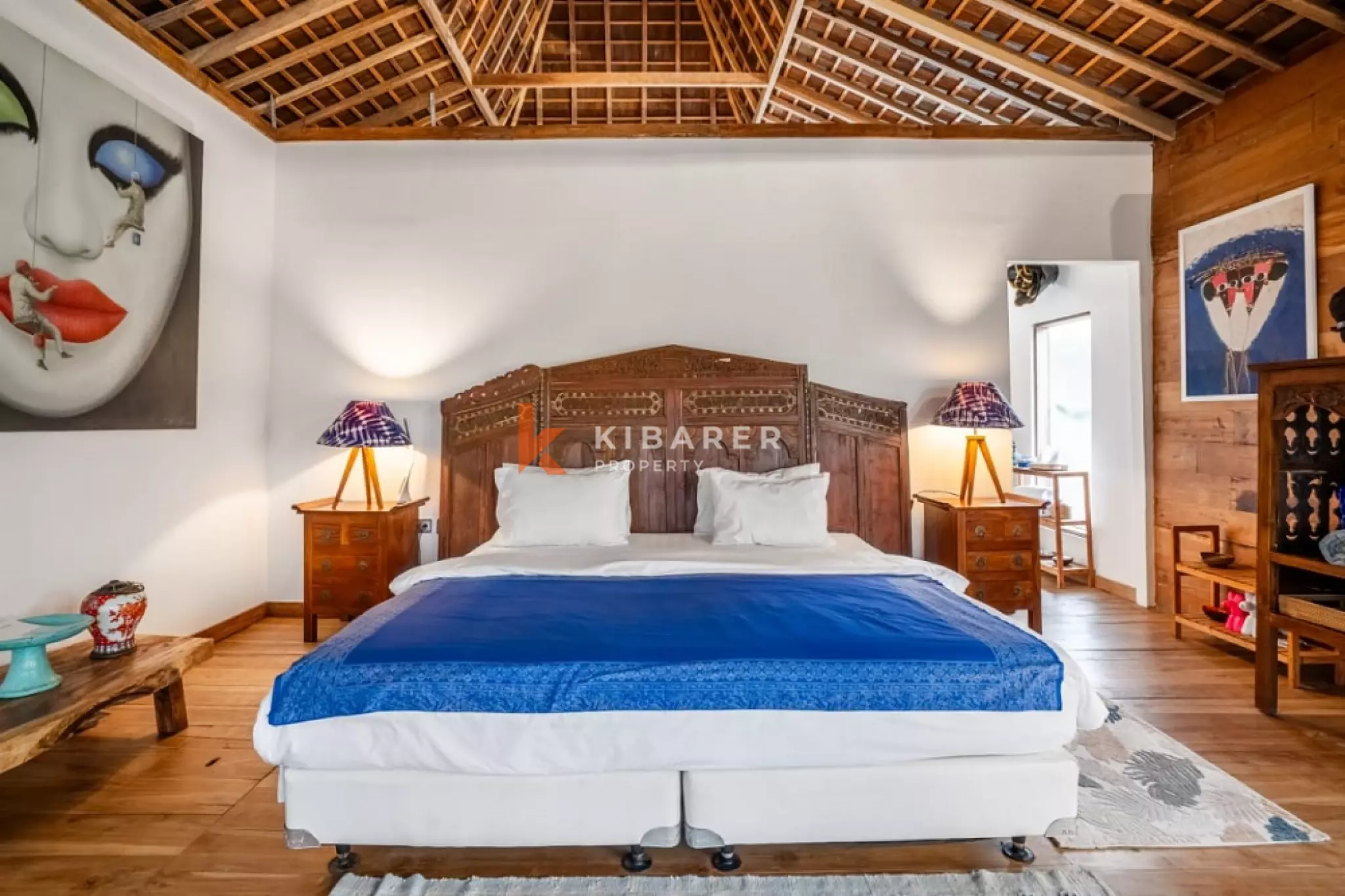 Grand Joglo Five-Bedrooms Open Living Villa in Canggu