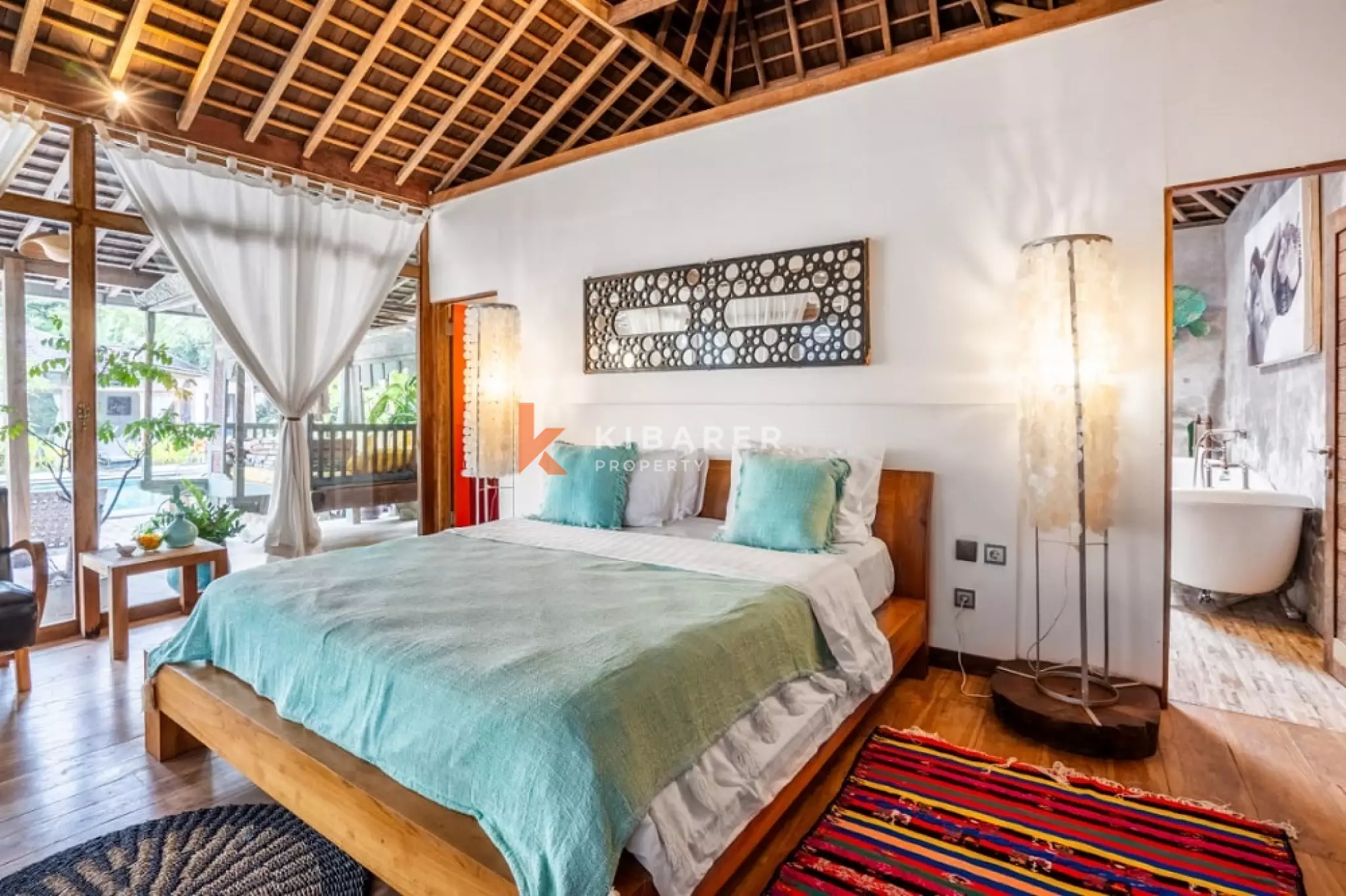 Grand Joglo Five-Bedrooms Open Living Villa in Canggu