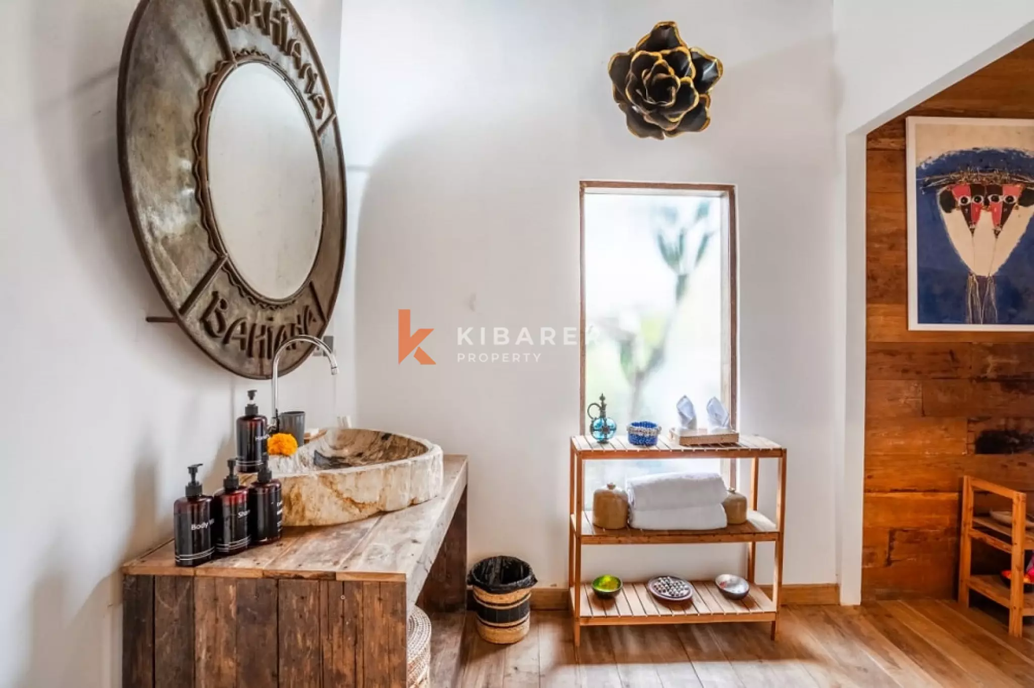 Grand Joglo Five-Bedrooms Open Living Villa in Canggu