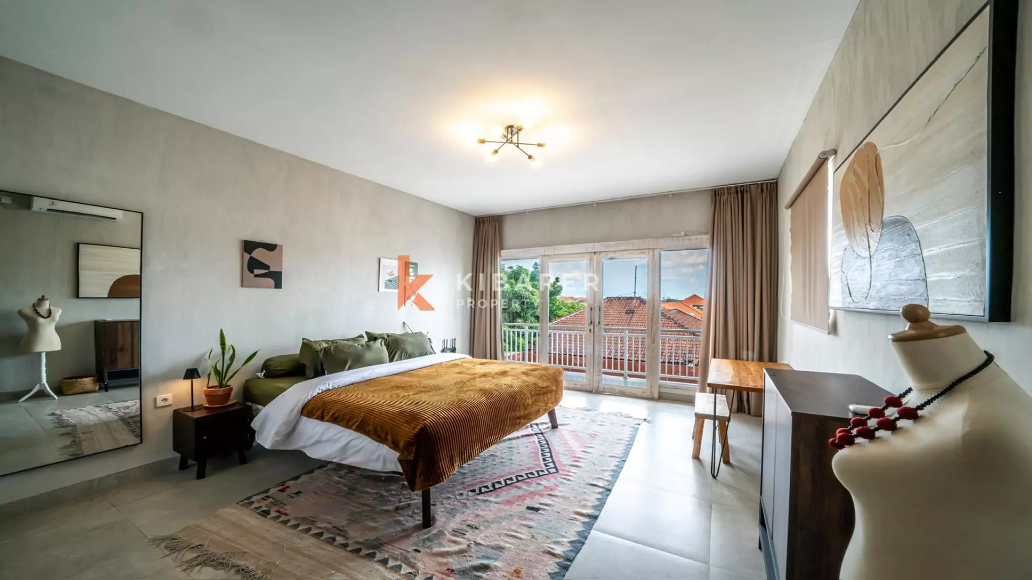 Hunian Keluarga yang Nyaman: Vila Tiga Kamar Tidur dengan Ruang Tamu Terbuka di Umalas