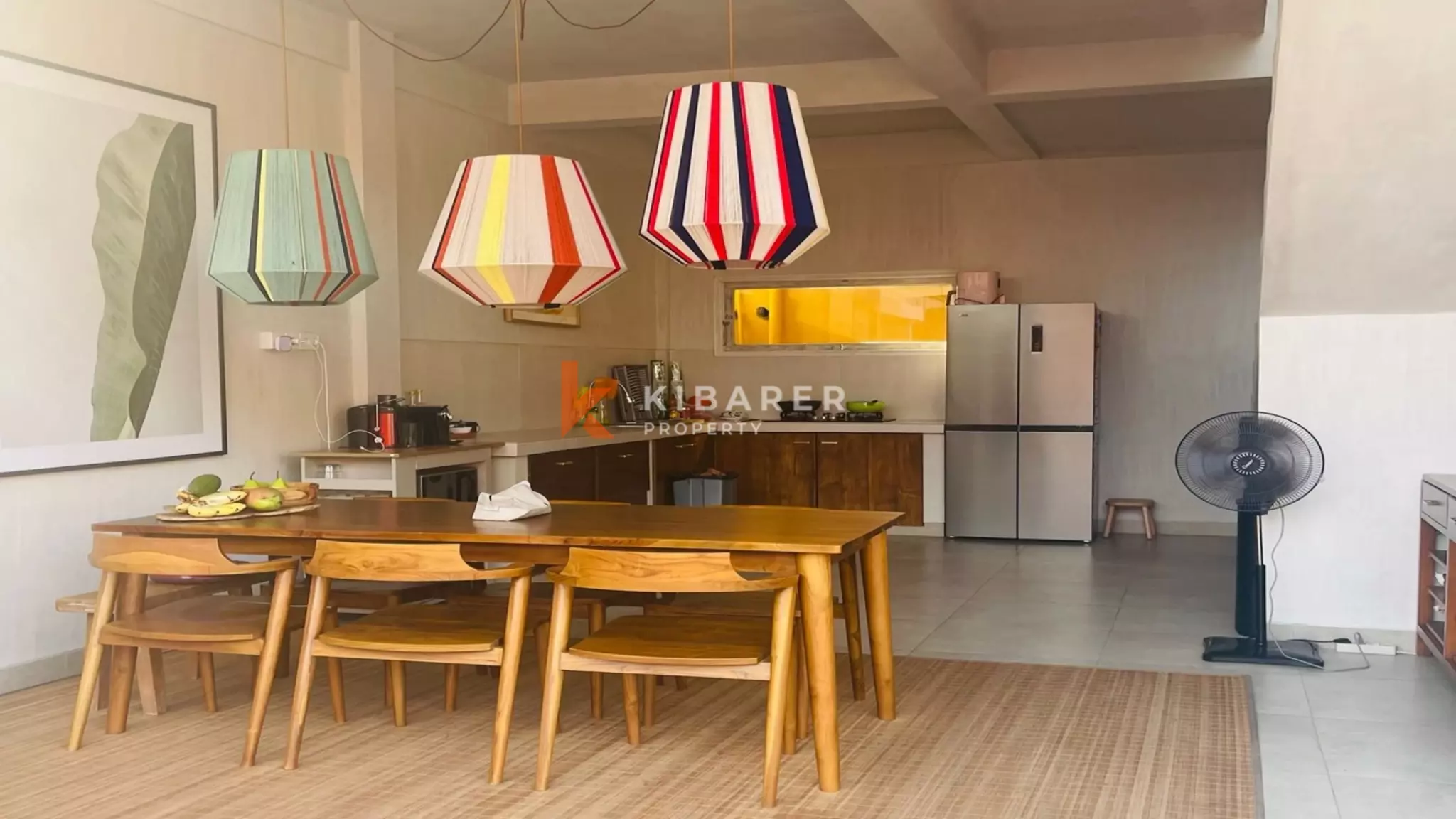 Hunian Keluarga yang Nyaman: Vila Tiga Kamar Tidur dengan Ruang Tamu Terbuka di Umalas