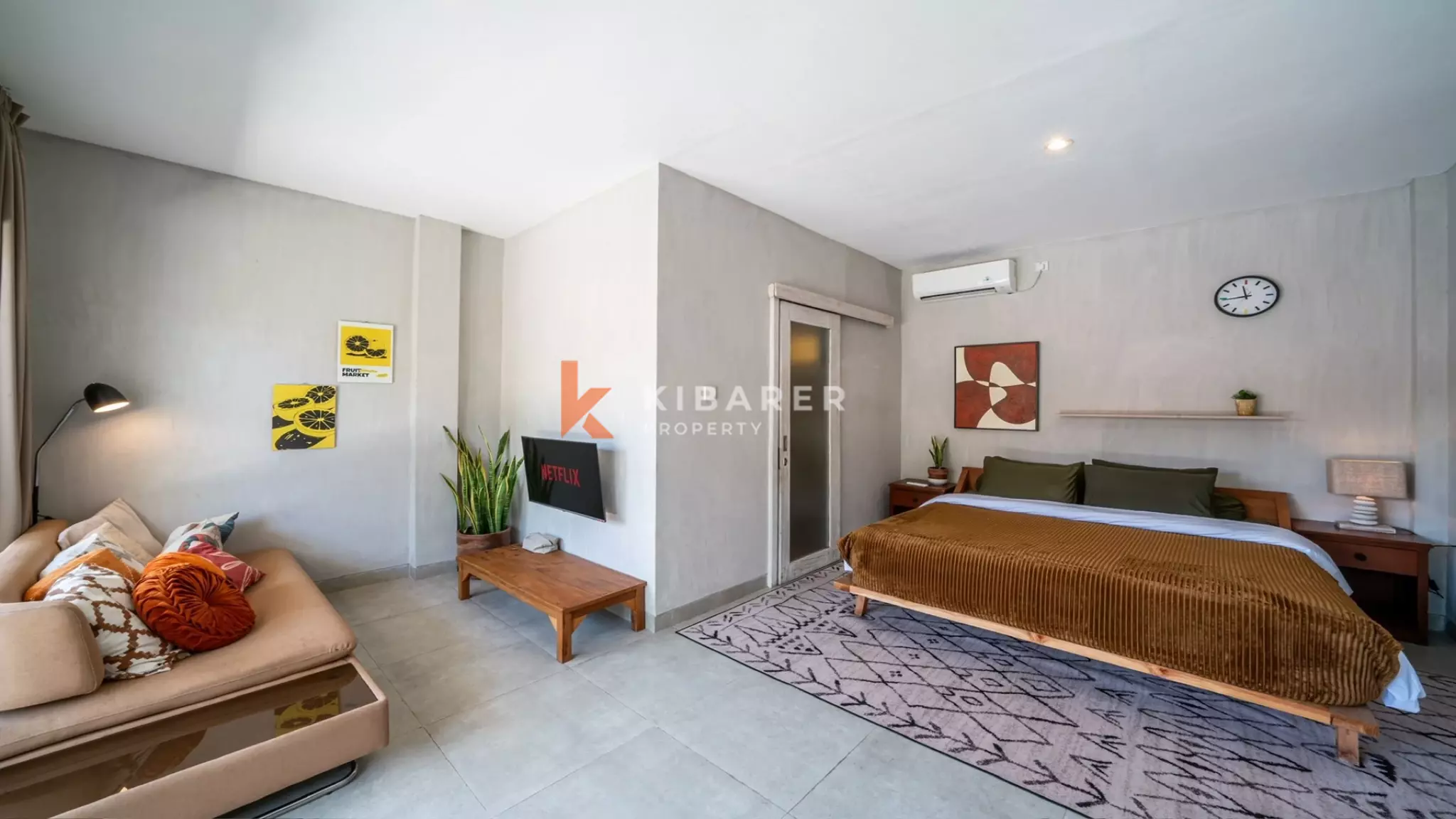 Hunian Keluarga yang Nyaman: Vila Tiga Kamar Tidur dengan Ruang Tamu Terbuka di Umalas