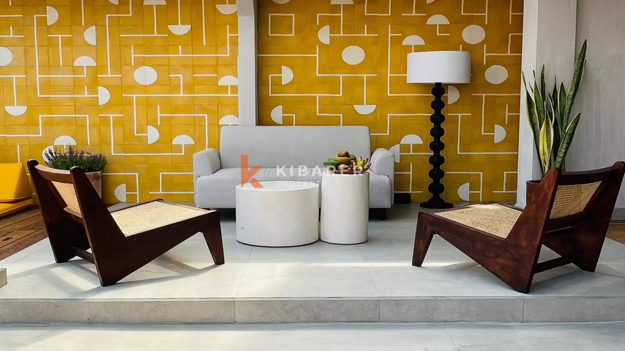 Hunian Keluarga yang Nyaman: Vila Tiga Kamar Tidur dengan Ruang Tamu Terbuka di Umalas