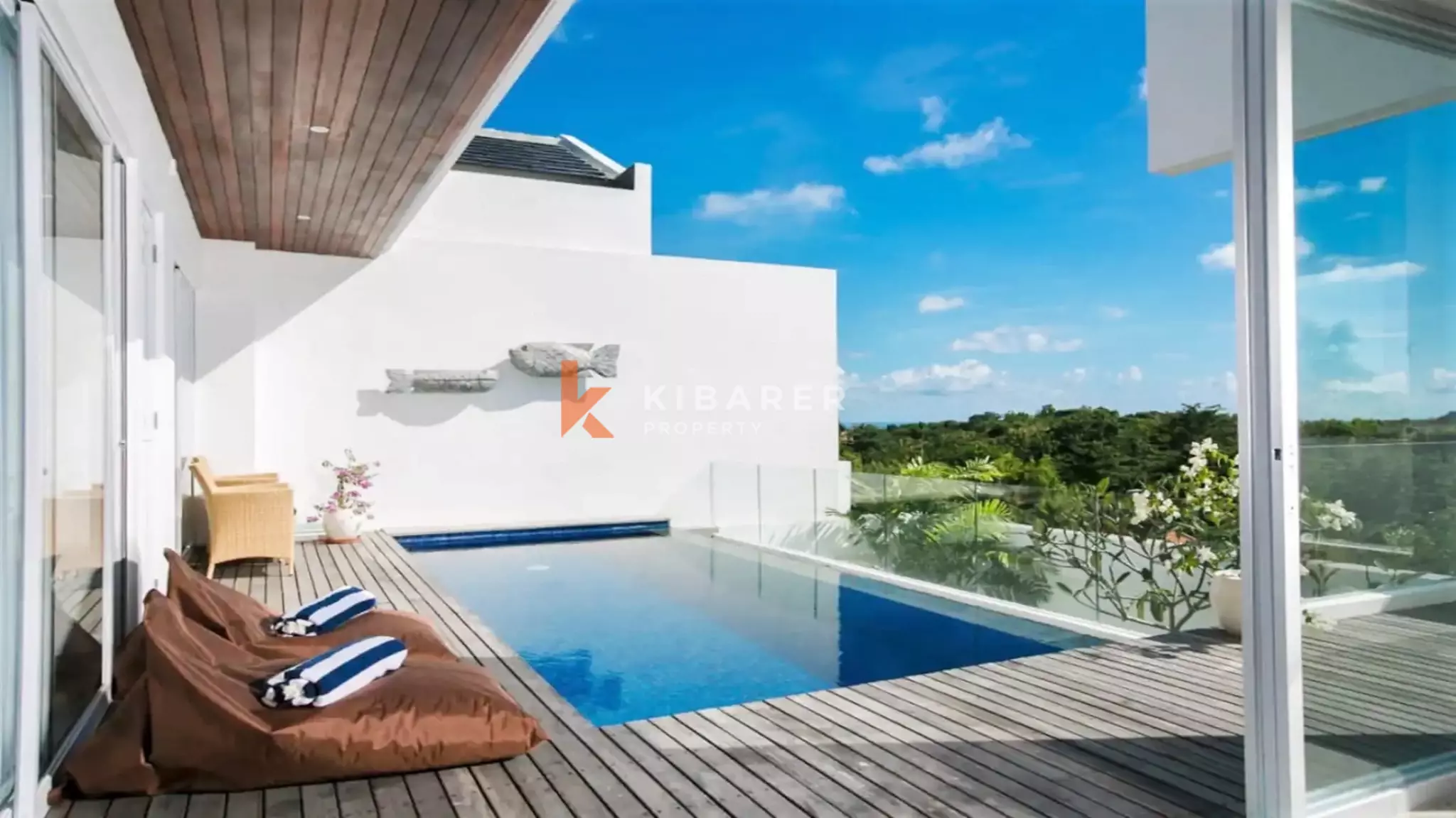 Your Private Getaway: Two-Bedroom Enclosed Living Villa in Ungasan