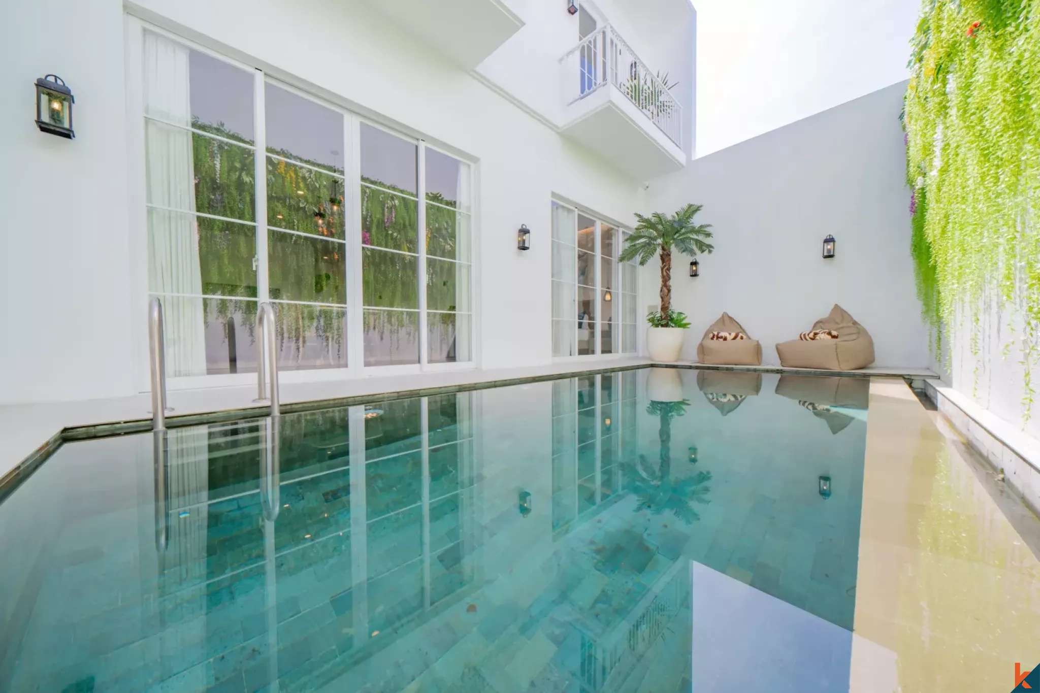 Vila elegan tiga kamar tidur yang akan segera disewakan di Umalas