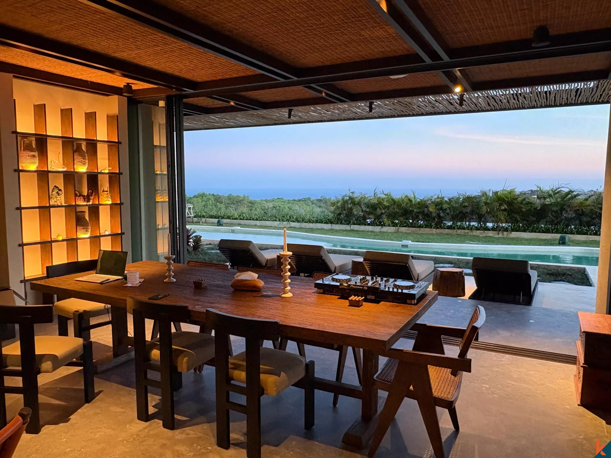 Luxurious 4 Bedrooms Villa in Pecatu