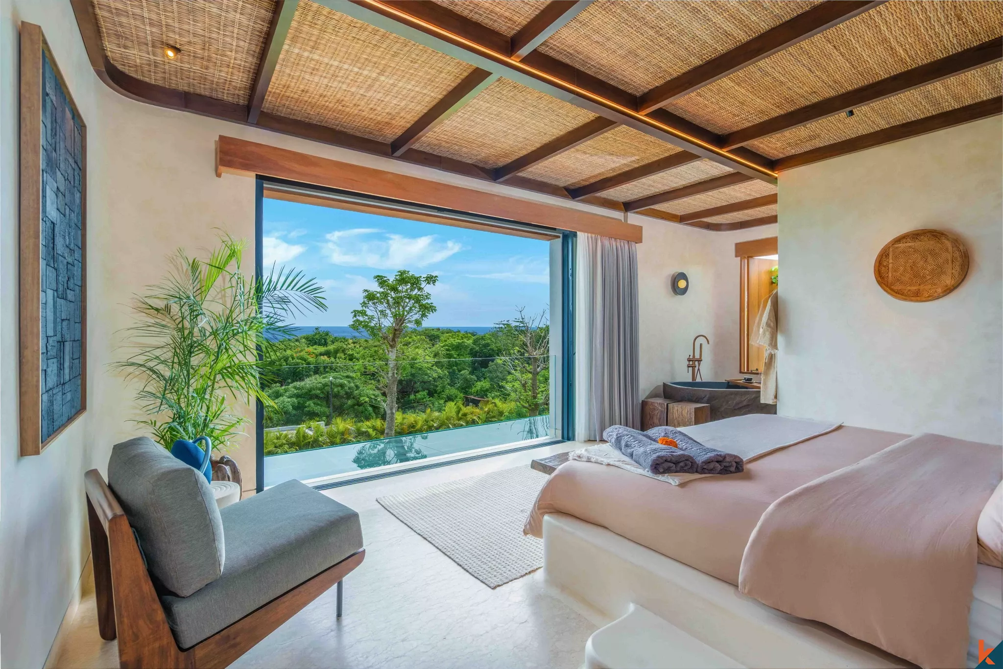 Luxurious 4 Bedrooms Villa in Pecatu
