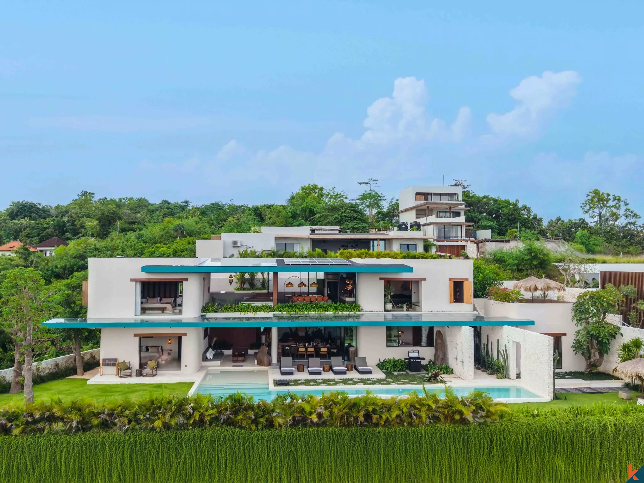 Luxurious 4 Bedrooms Villa in Pecatu